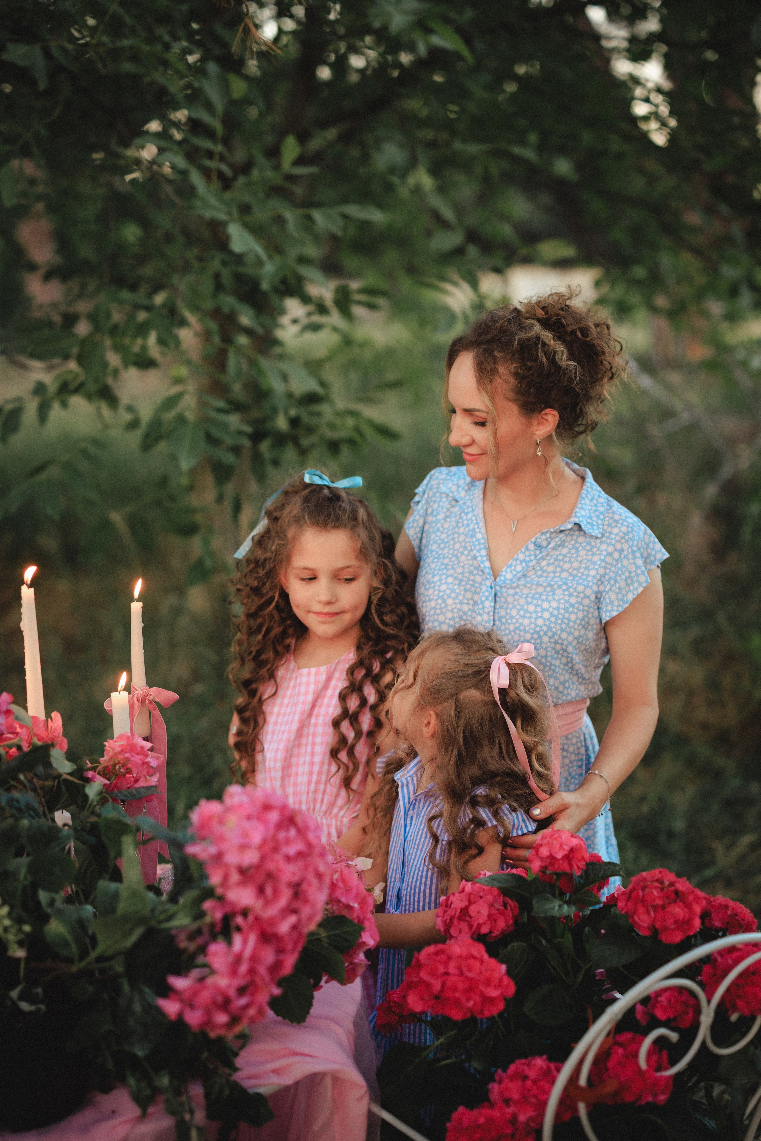 Цветочная фотосессия в лесу. Семейный и детский фотограф в Краснодаре Анна Трашкова