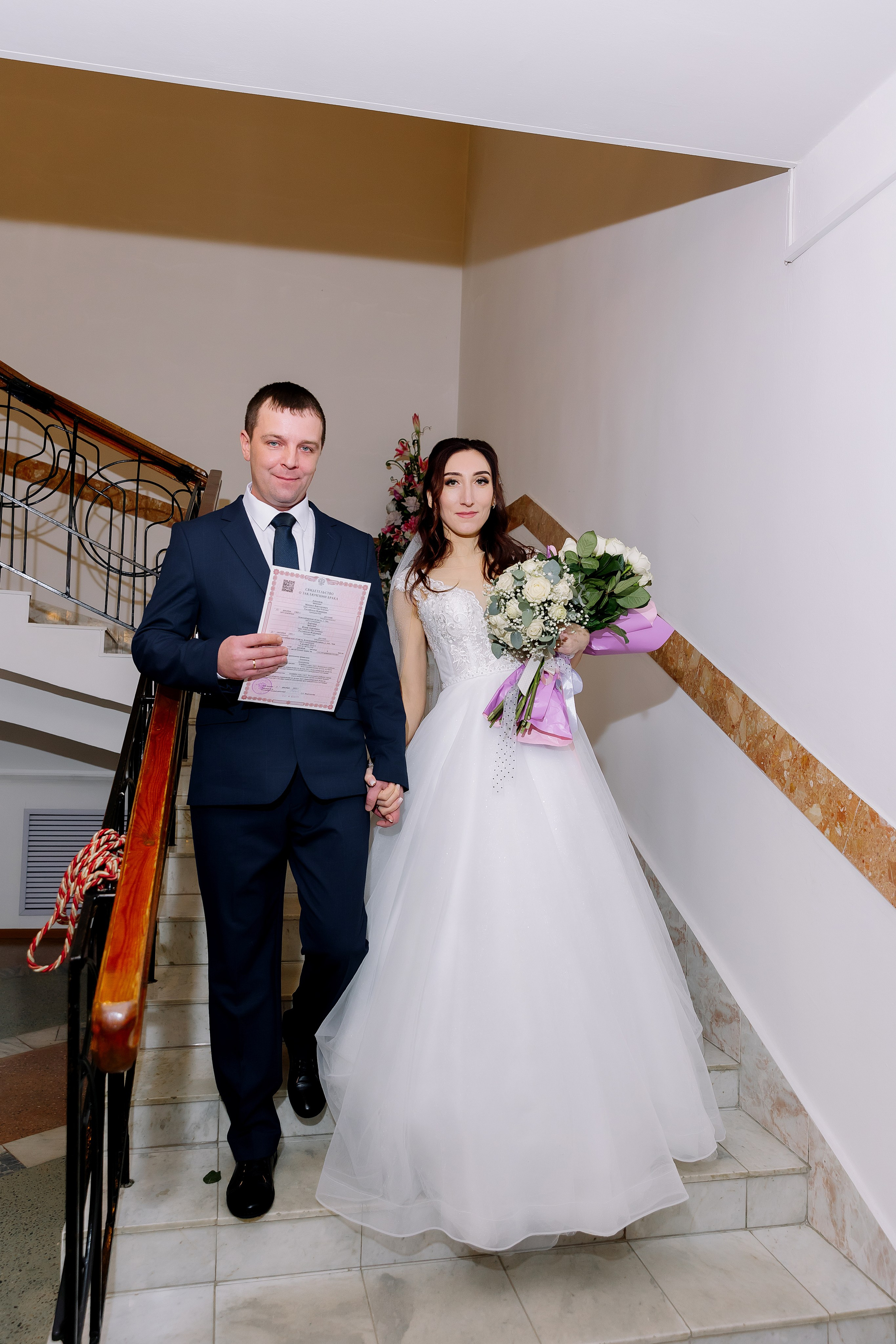 Ленинский ЗАГС Михаил & Юлия. Свадебный фотограф в Новосибирске Лидия Александровна