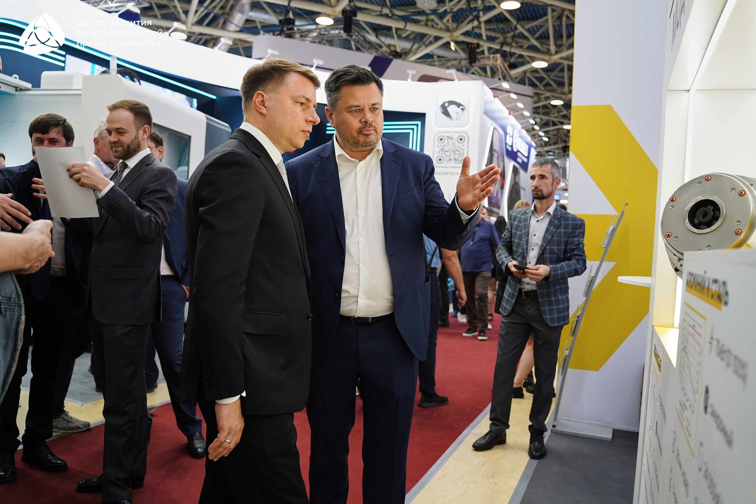 ЭКСПОЦЕНТР Алиханов. Фотограф