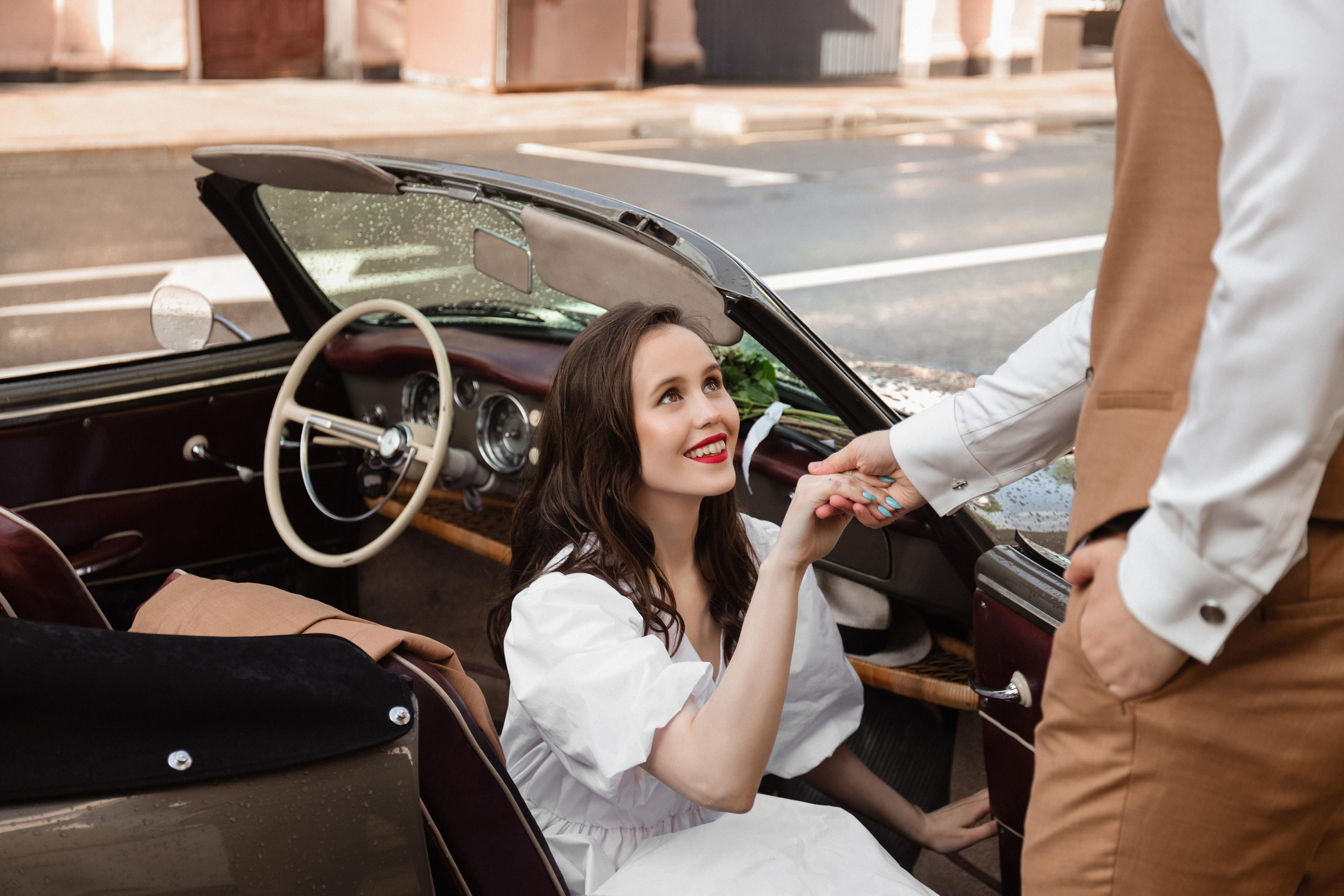 Jump in my car. Алина Малышева, свадебный и семейный фотограф Москва