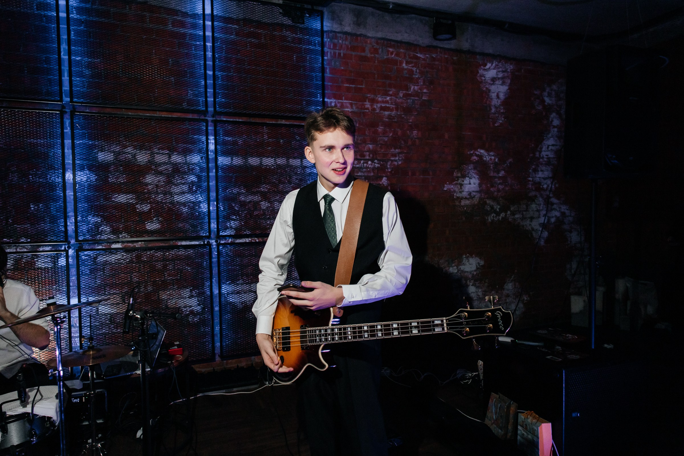 Первый сольник группы СНИМКИ. Свадебный и репортажный фотограф в Новосибирске Федор Гладков