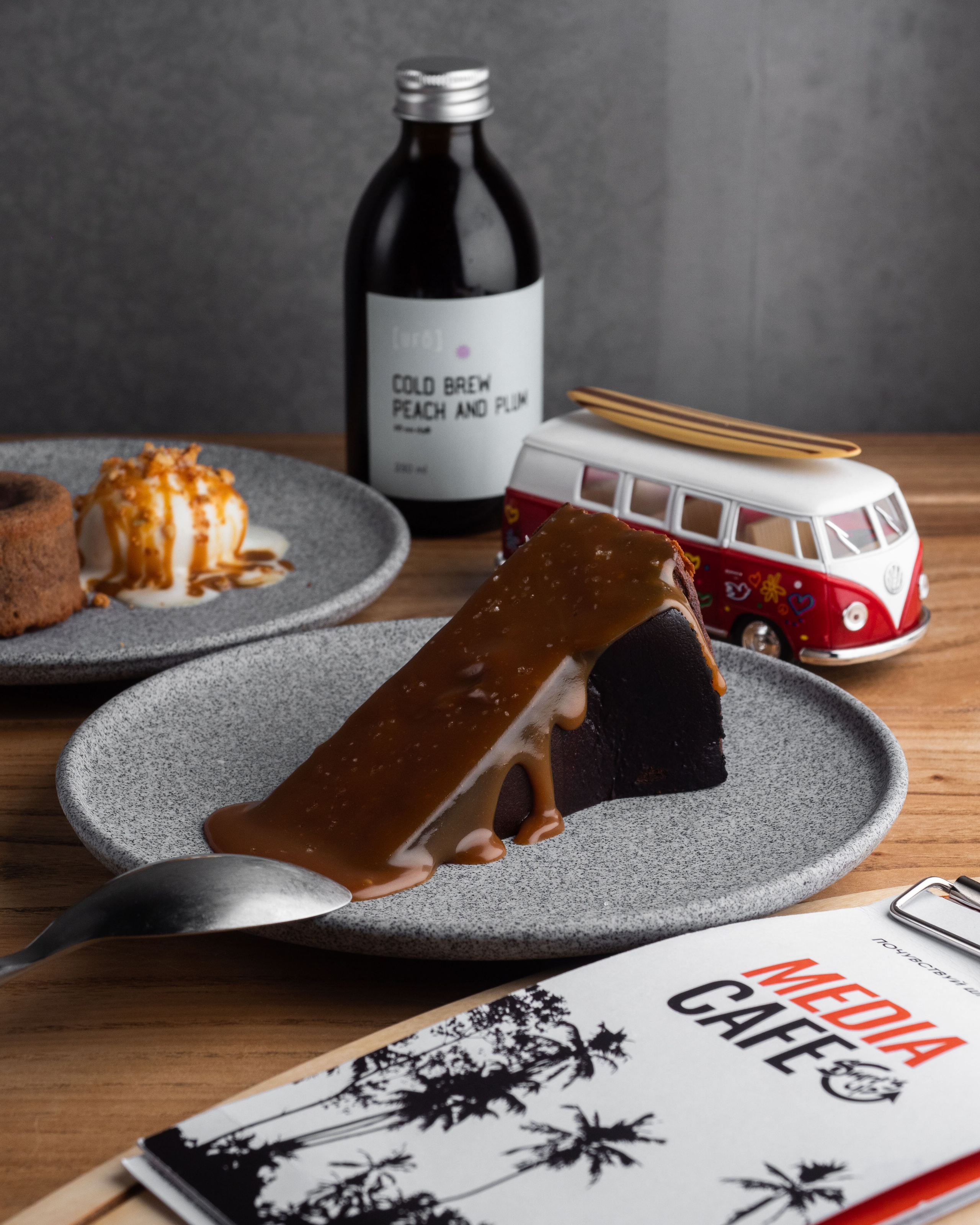 Surf's up media cafe. Портретный и Репортажный фотограф в Москве