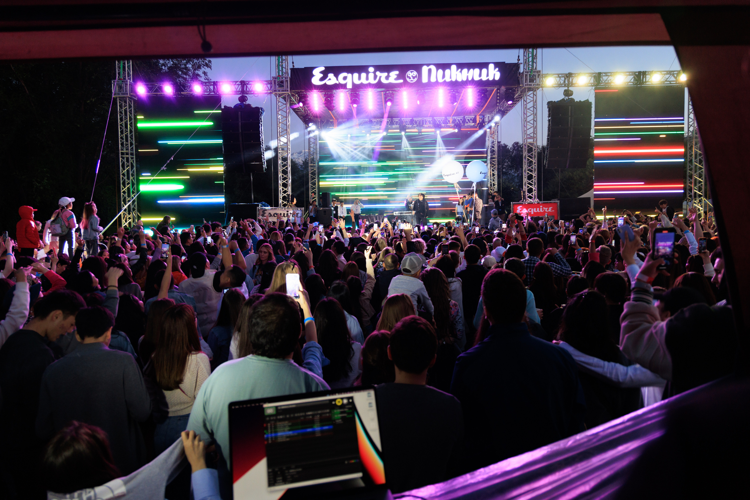 Бизнес-фотограф в Алматы — корпоративные съёмки, деловые портреты и репортажи. Профессиональный фотограф в Алматы