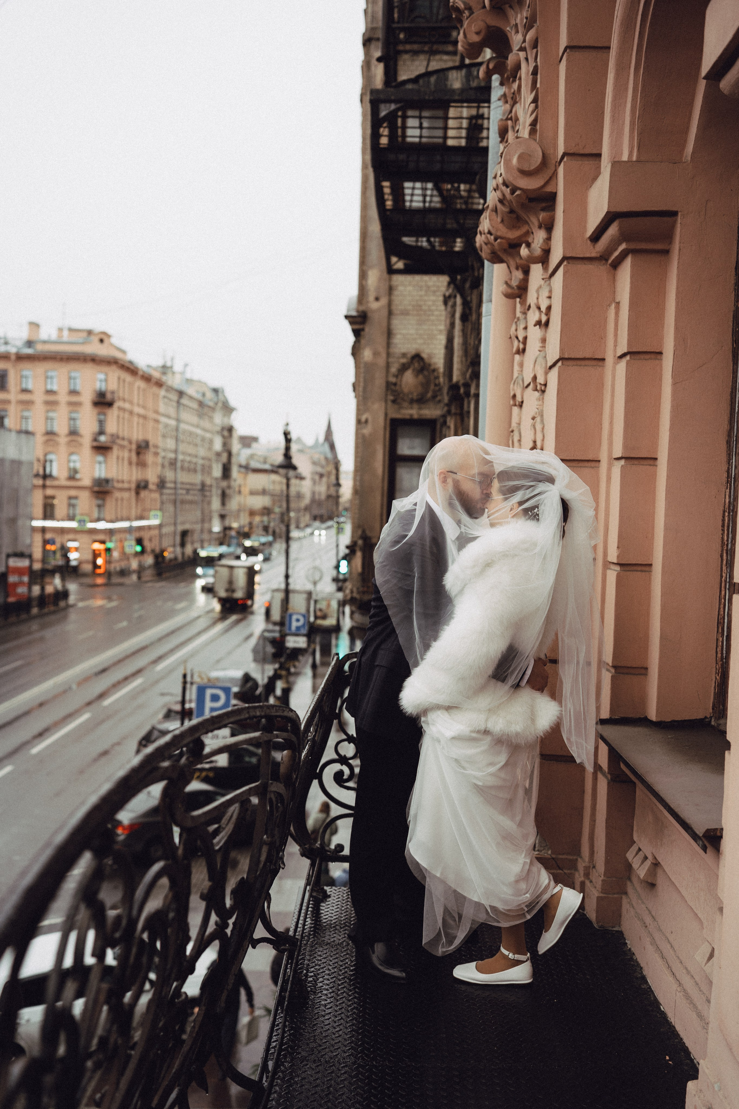 СВАДЕБНАЯ СЬЕМКА ВО ВТОРОМ ДВОРЦЕ (ДЕКАБРЬ) ТАКЖЕ СЬЕМКА В СТУДИИ НА ЧЕРНЫШЕВСКОЙ. Профессиональный фотограф, Санкт-Петербург — Виктория Богомолова