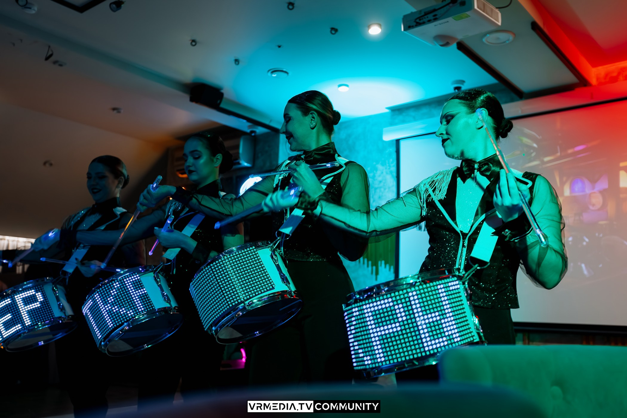 Выходные в караоке-баре «Империя»