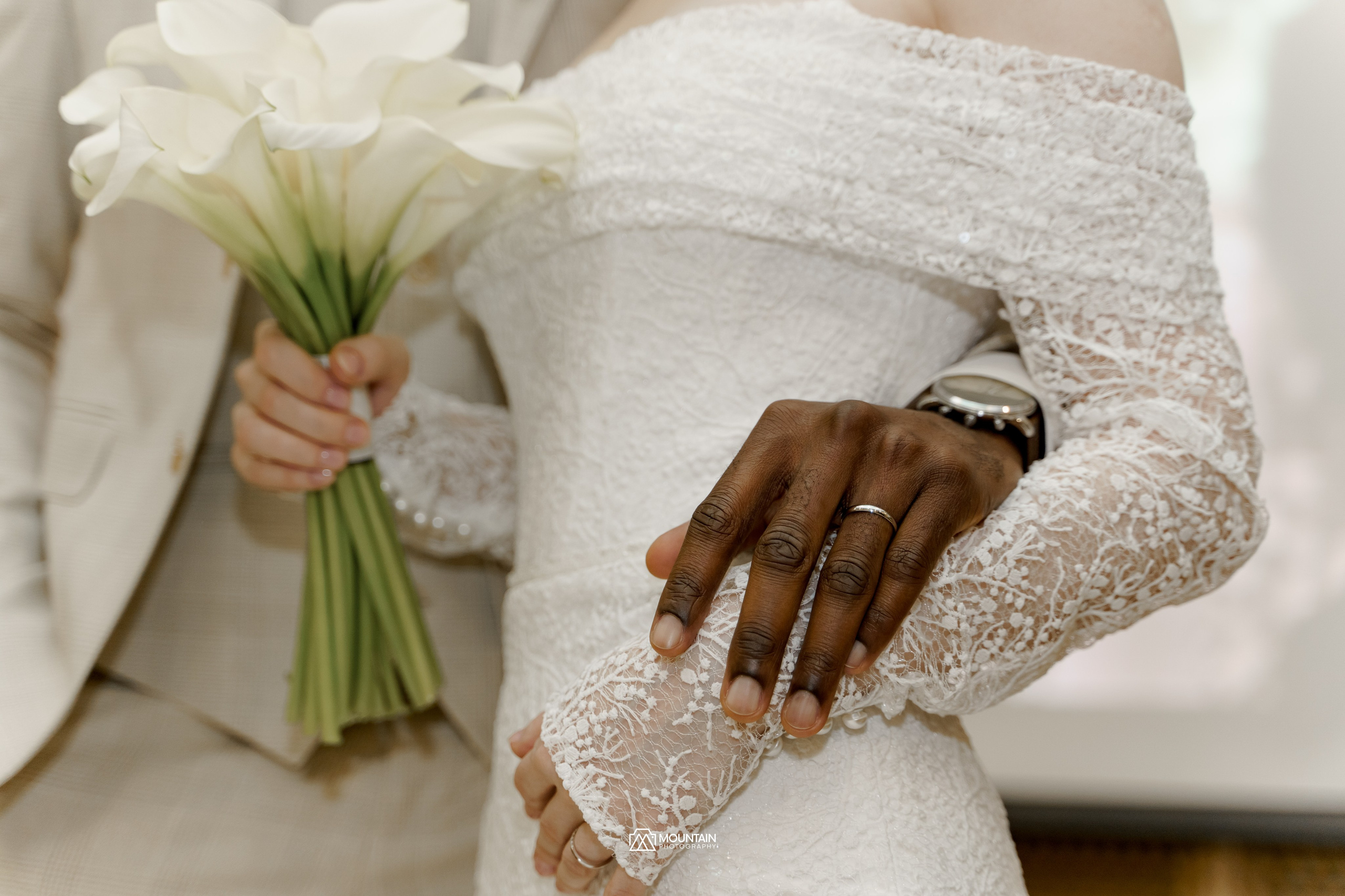 Oludola and Anastasia. Photographer based in moscow Peter Tchana