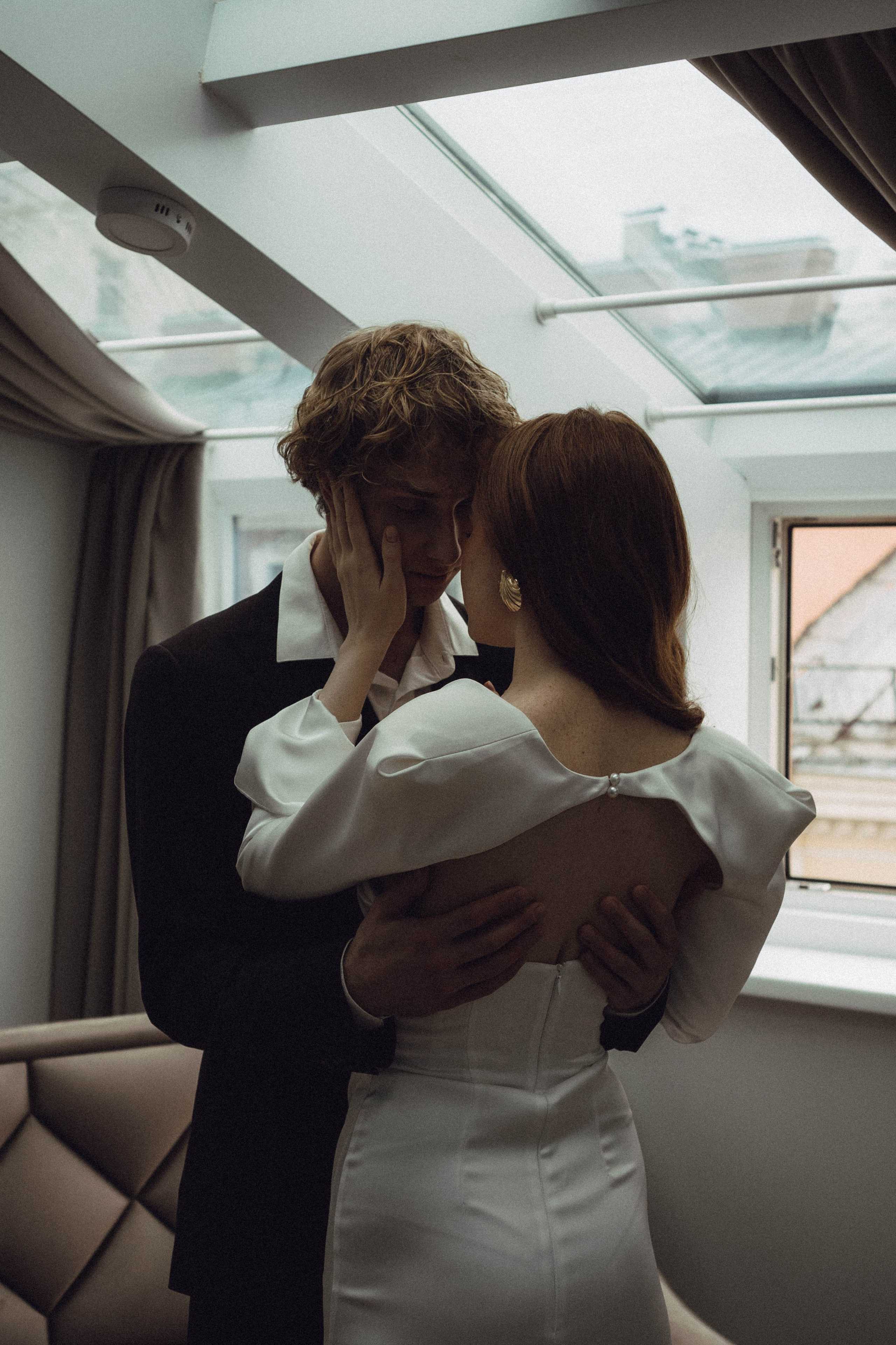 СВАДЕБНАЯ СЬЕМКА В ОТЕЛЕ. СБОРЫ ЖЕНИХА И НЕВЕСТЫ И ТАКЖЕ ТОР И ПОДГОТОВКА К ПРОГУЛКЕ. Профессиональный фотограф, Санкт-Петербург — Виктория Богомолова