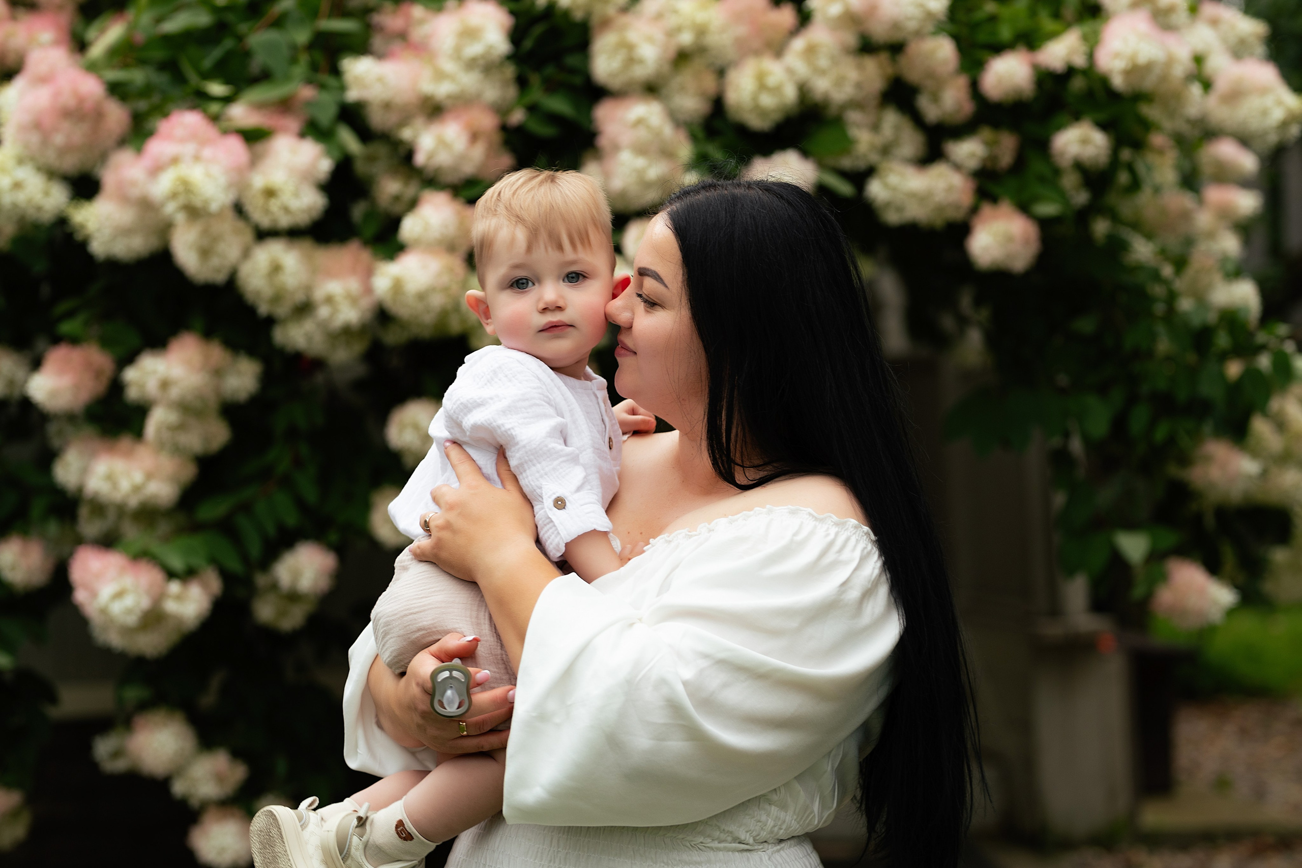 Семейная фотосессия на фотодаче в Купавне. Фотограф в Железнодорожном и Балашихе