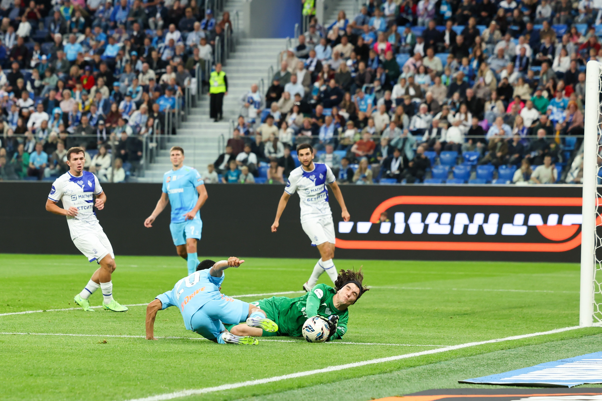 ФК «Зенит» — ФК «Динамо» Махачкала 23.08.2025. Спортивный и репортажный фотограф Антон Тереханов