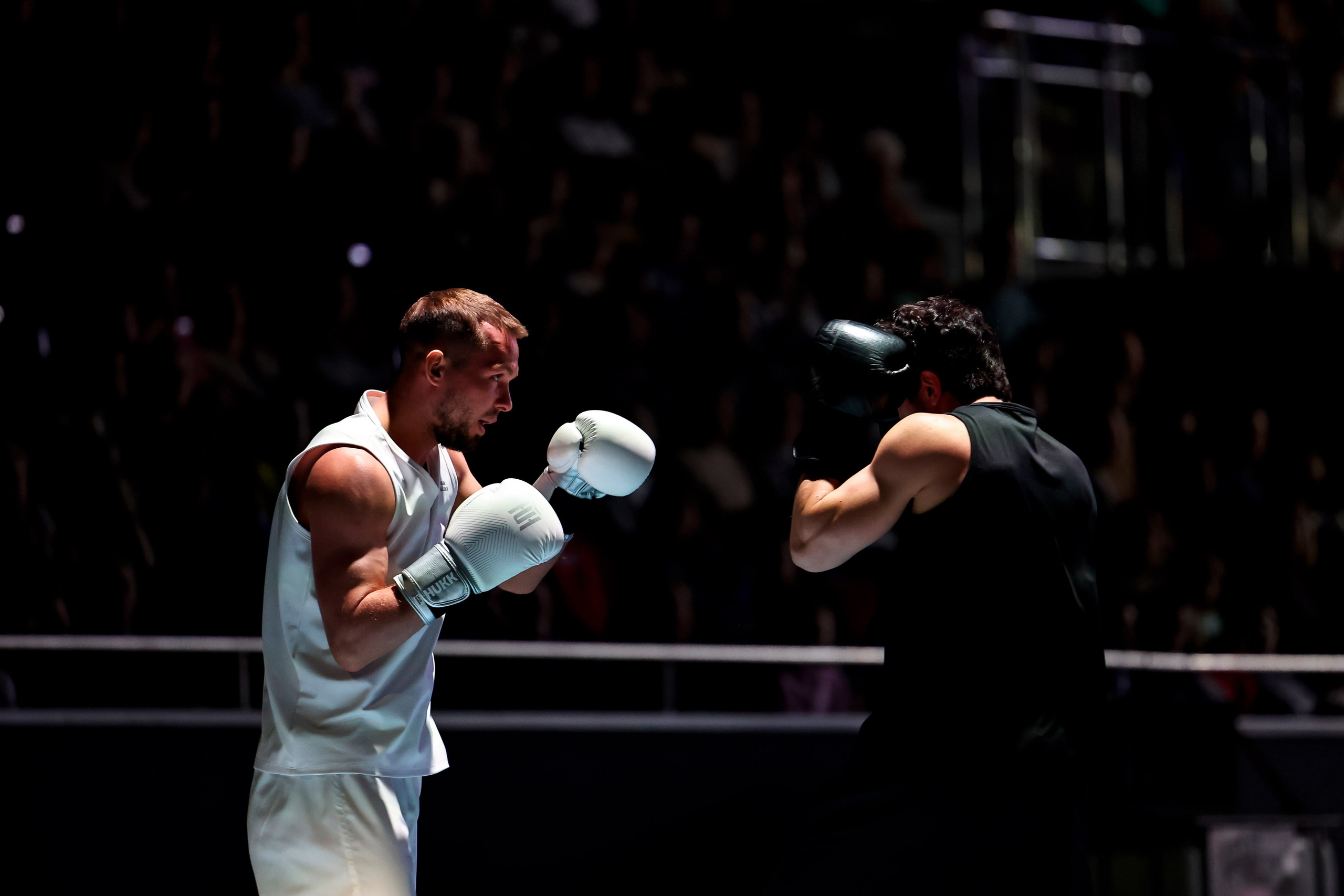 «Дуэль» Шоу Светланы Хоркиной 07.04.2024. Спортивный и репортажный фотограф Антон Тереханов