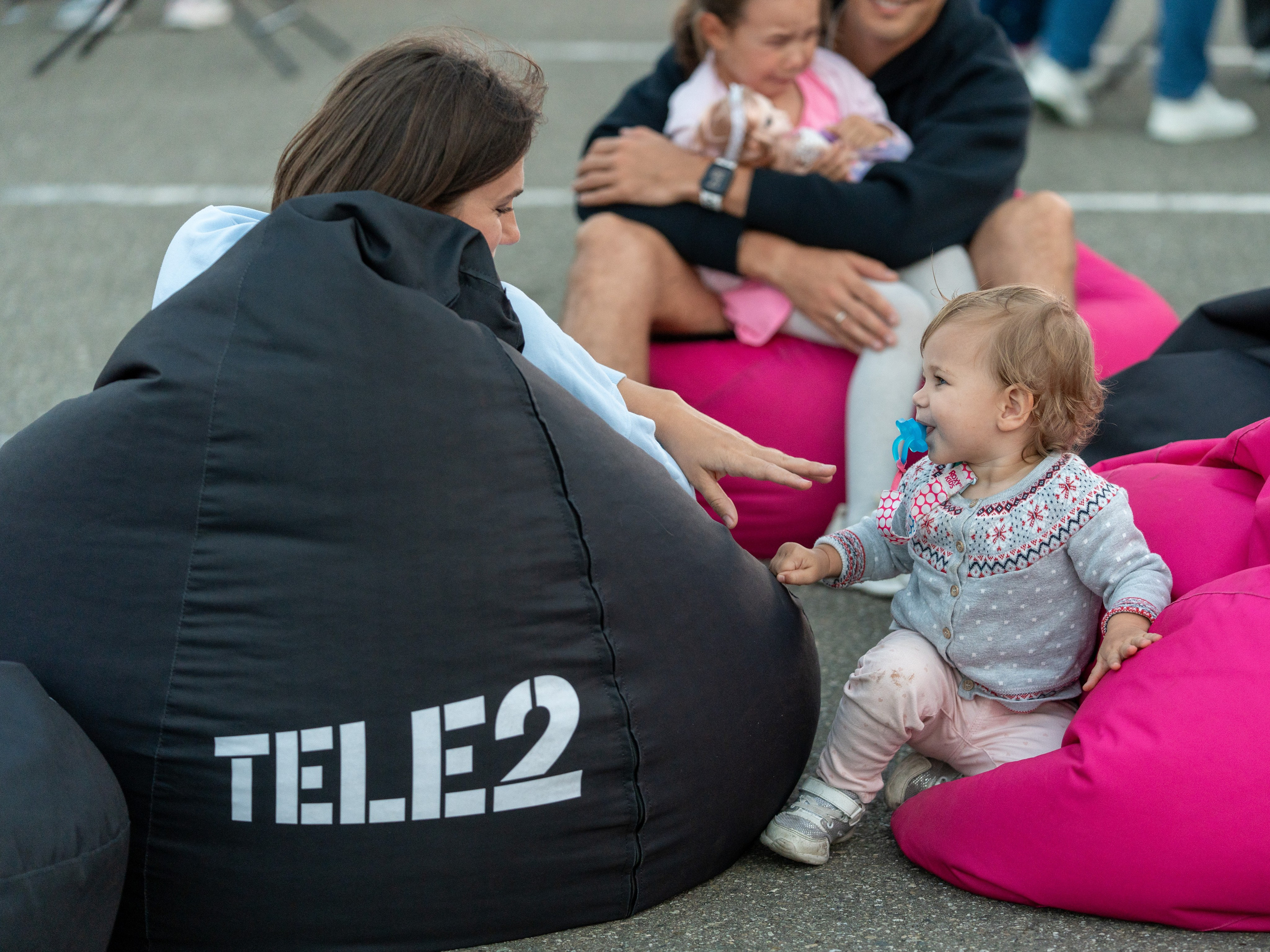 Фотоотчет партнерской интеграции для компании TELE2 на фестивале Ironstar. Репортажный фотограф в Красной Поляне и Сочи Павлюченко Екатерина