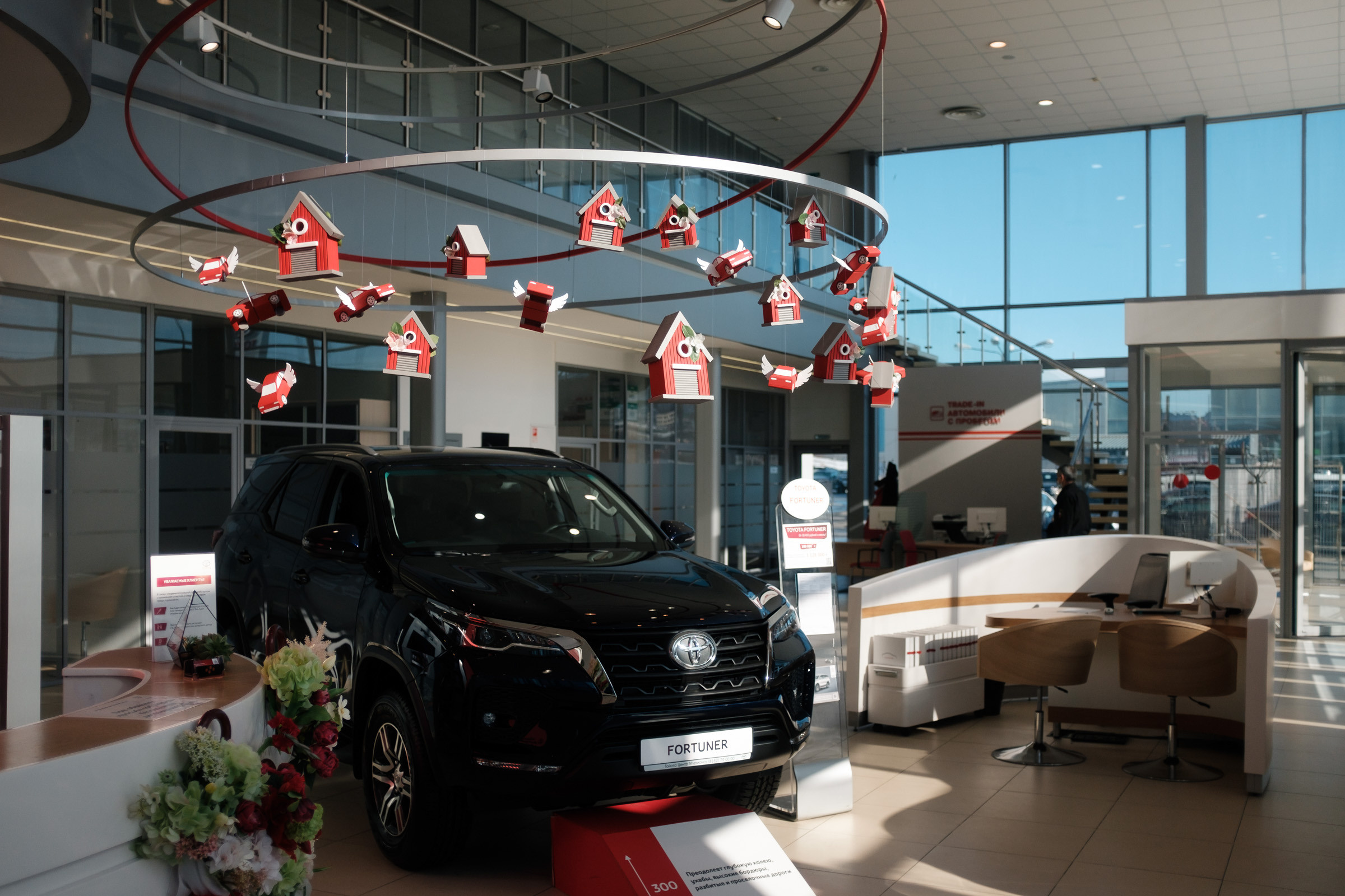 Салон Toyota — декор LOOK in DEKOR. Репортаж — Бэки — Портреты. Москва, СПб. Алексей Назаров