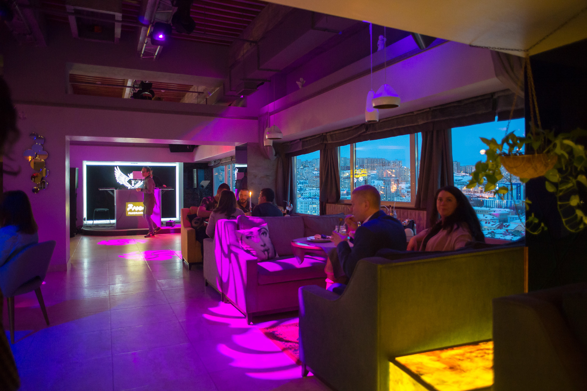 Brown-Forman Roadshow. Репортаж — Бэки — Портреты. Москва, СПб. Алексей Назаров