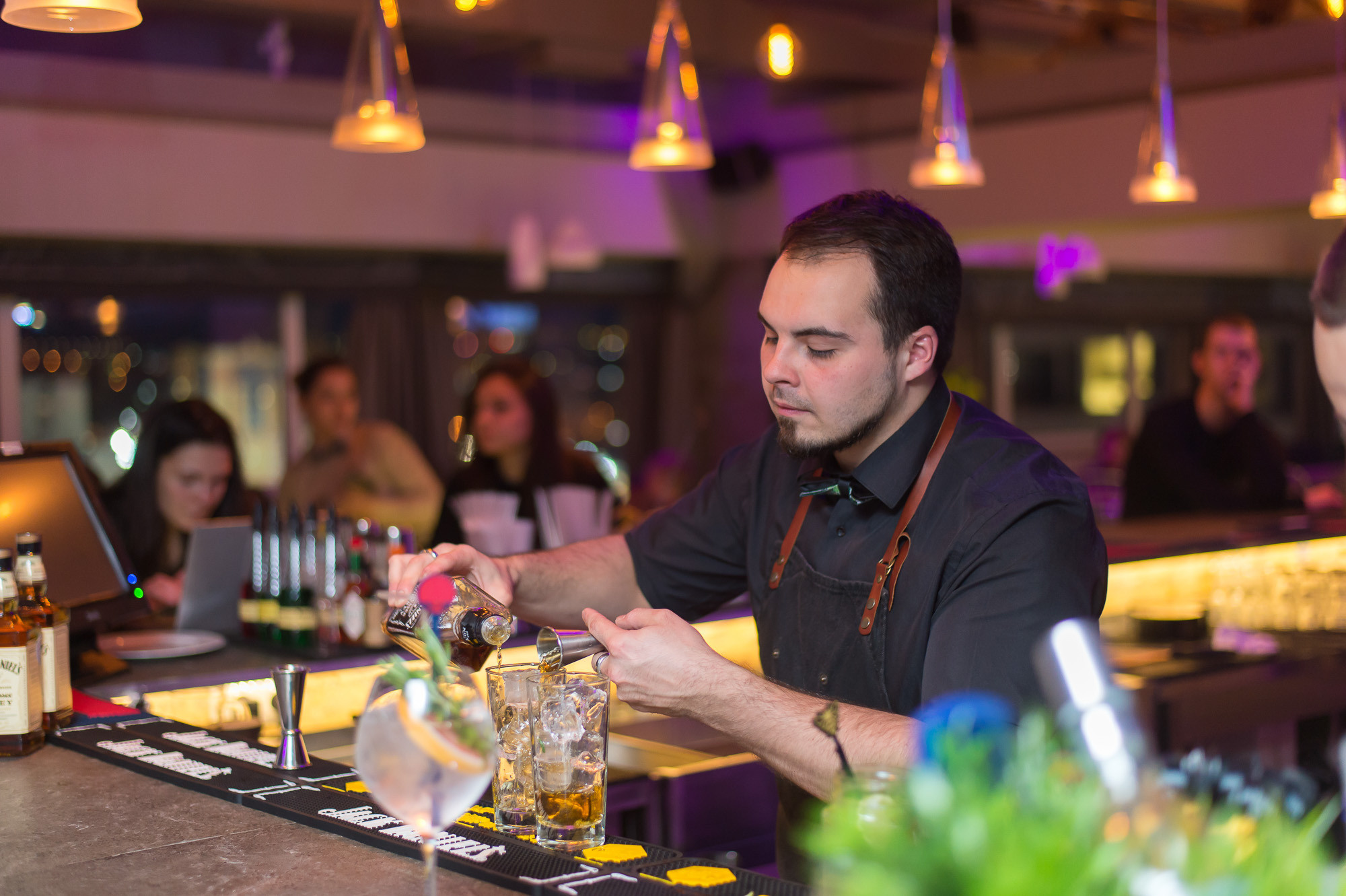 Brown-Forman Roadshow. Репортаж — Бэки — Портреты. Москва, СПб. Алексей Назаров