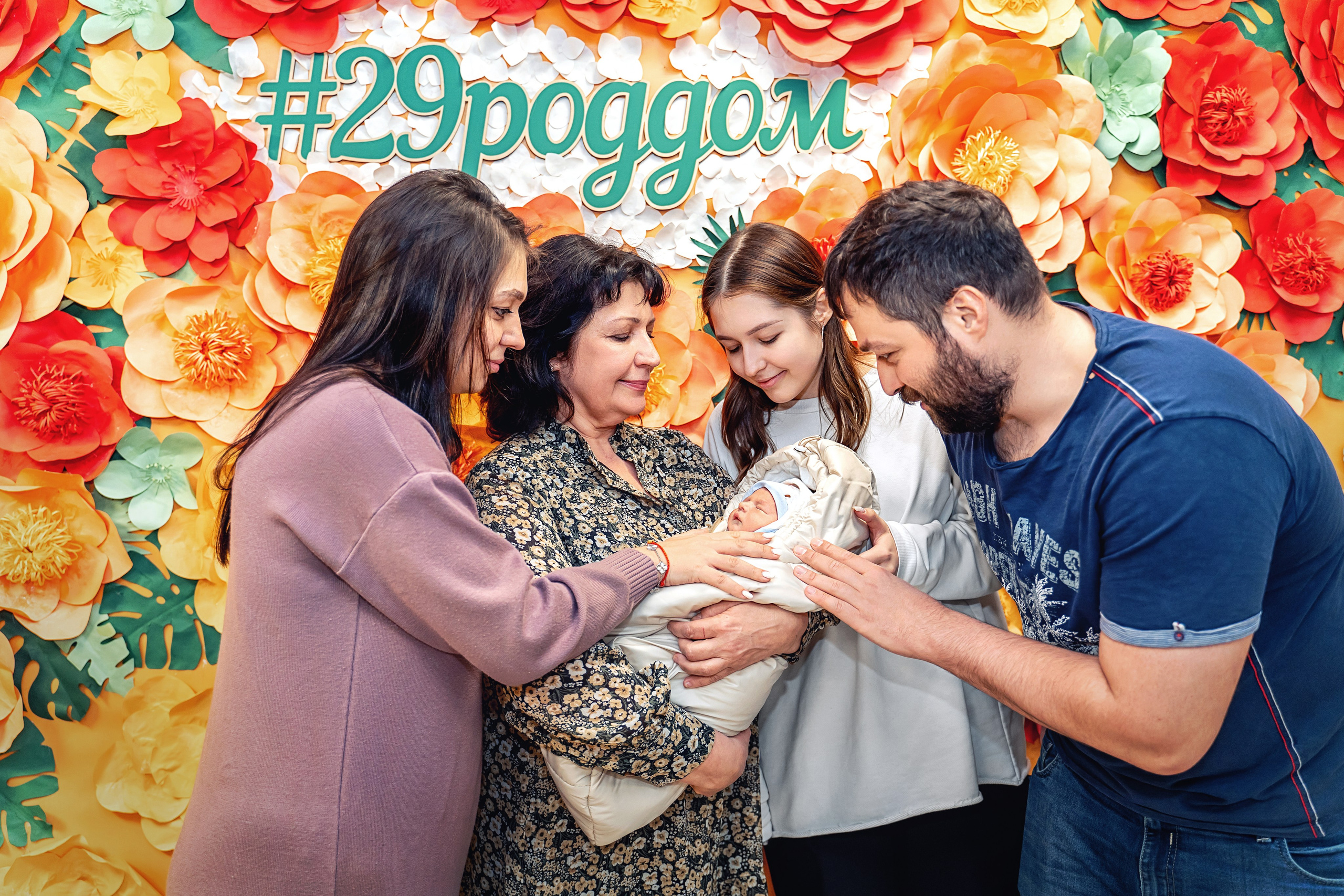 Выписка из роддома 29 им Н. Э. Баумана. Фотограф на выписку из роддома. Фотограф \ Видеограф на Крещение, Венчание Москва| Семейные съемки