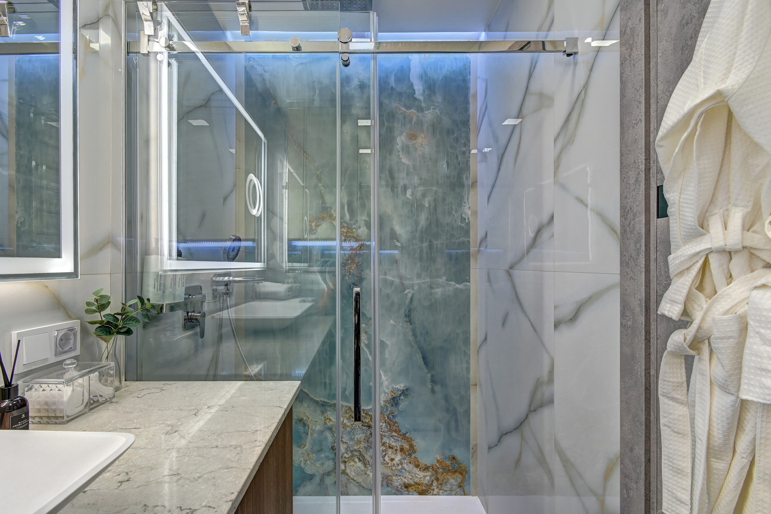 Номер Апарт-отеля Монтевиль. Интерьерный фотограф в Сочи | Роман Сусленко