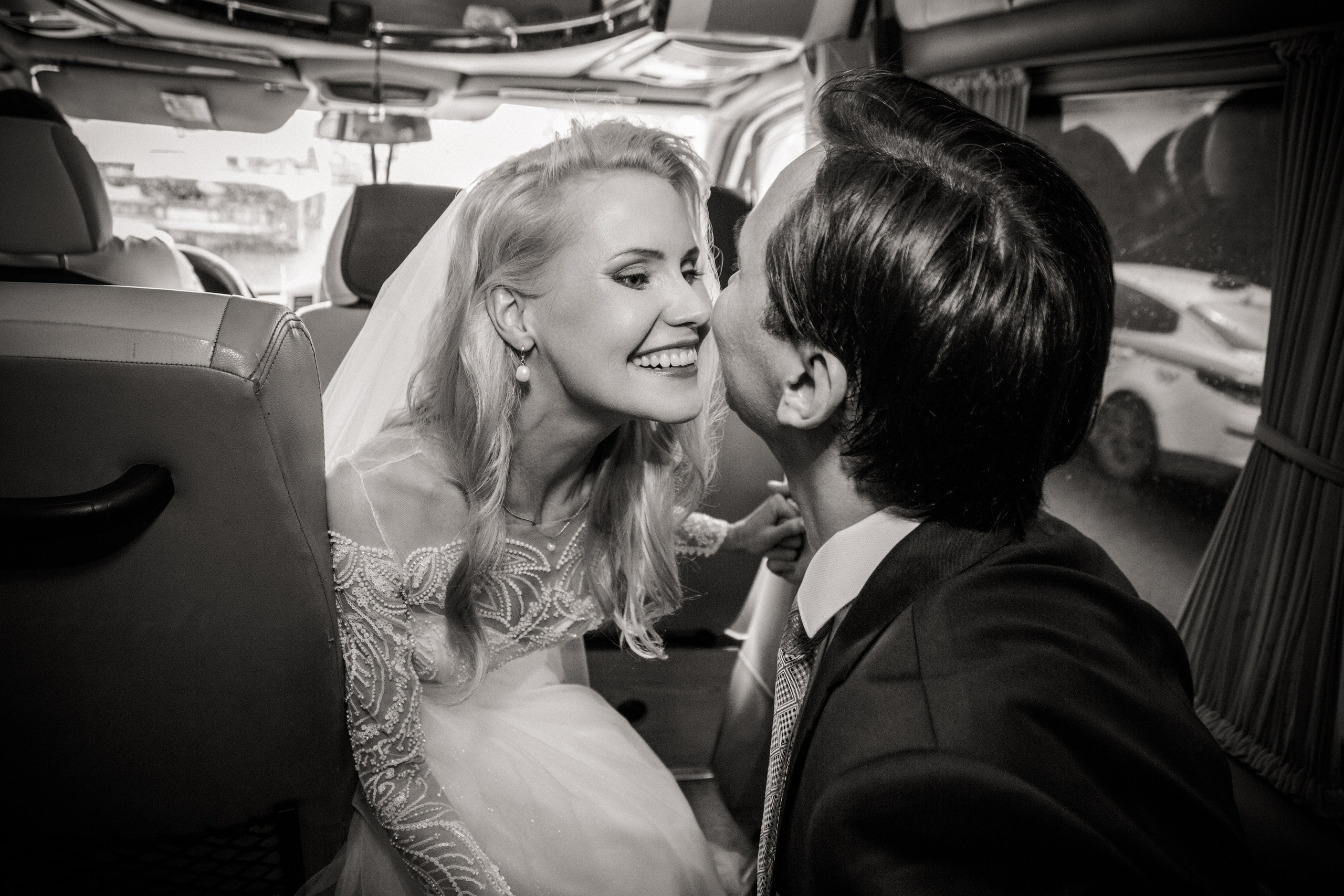 Свадебная фотосессия на ВДНХ. Свадебный и семейный фотограф в Москве и Подмосковье Лариса Козлова