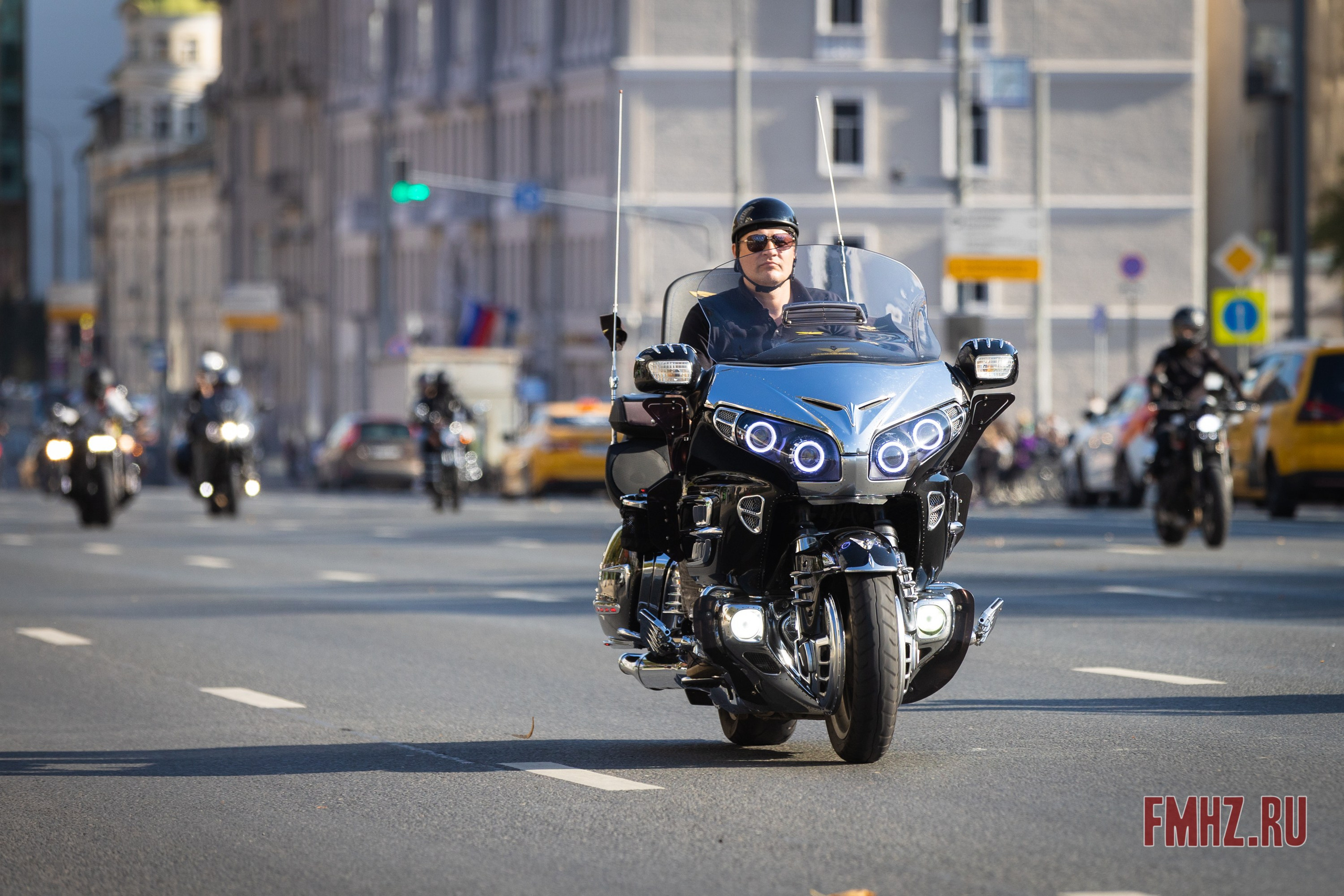 Закрытие Мотосезона 2023 на проспекте Академика Сахарова. Фотограф Владимир Охрименко