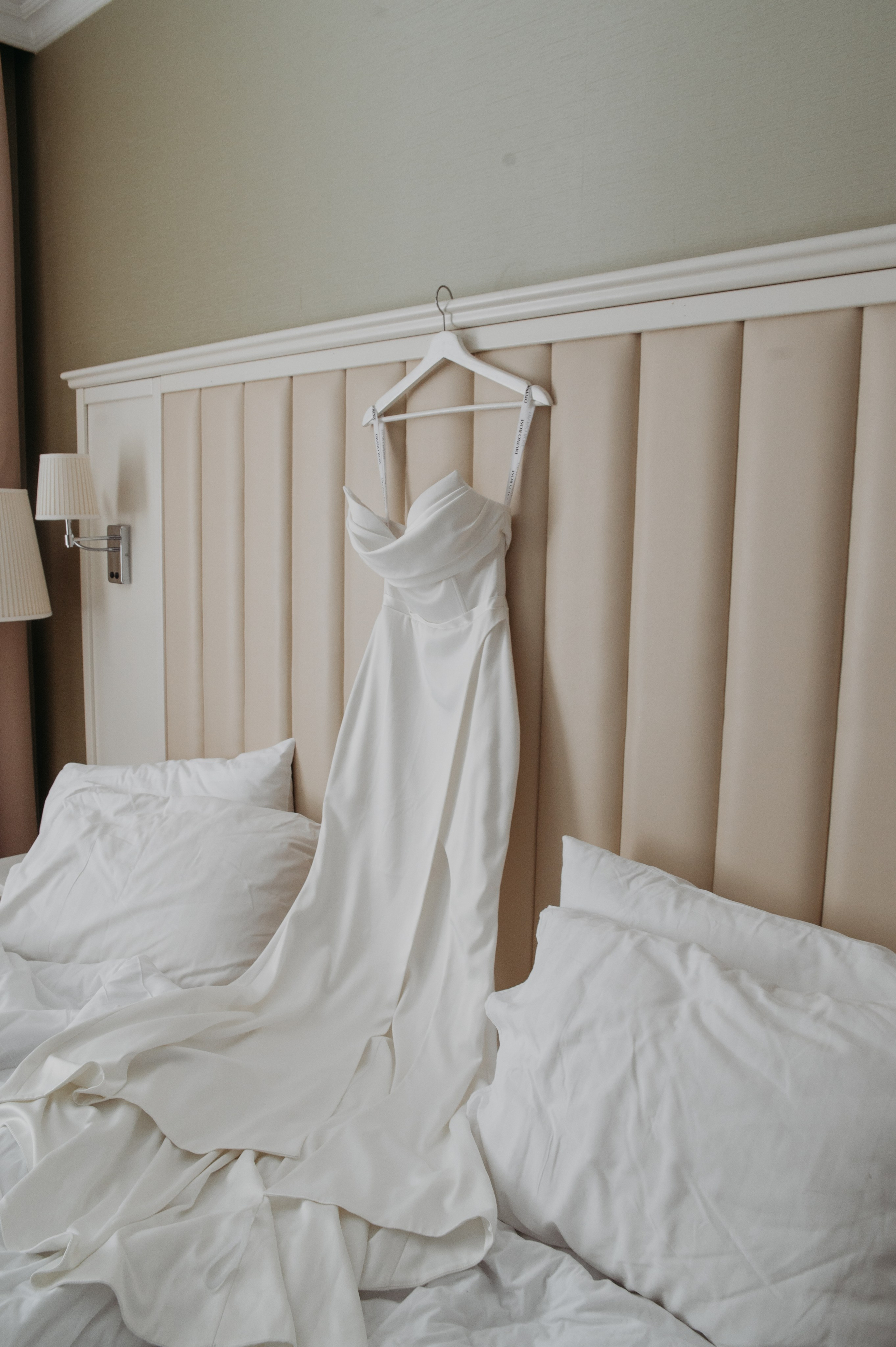 Галерея со свадьбы в Твери, красивая пара в Домотканово. Свадебный фотограф в Твери, Москве и Санкт-Петербурге Денисова Екатерина