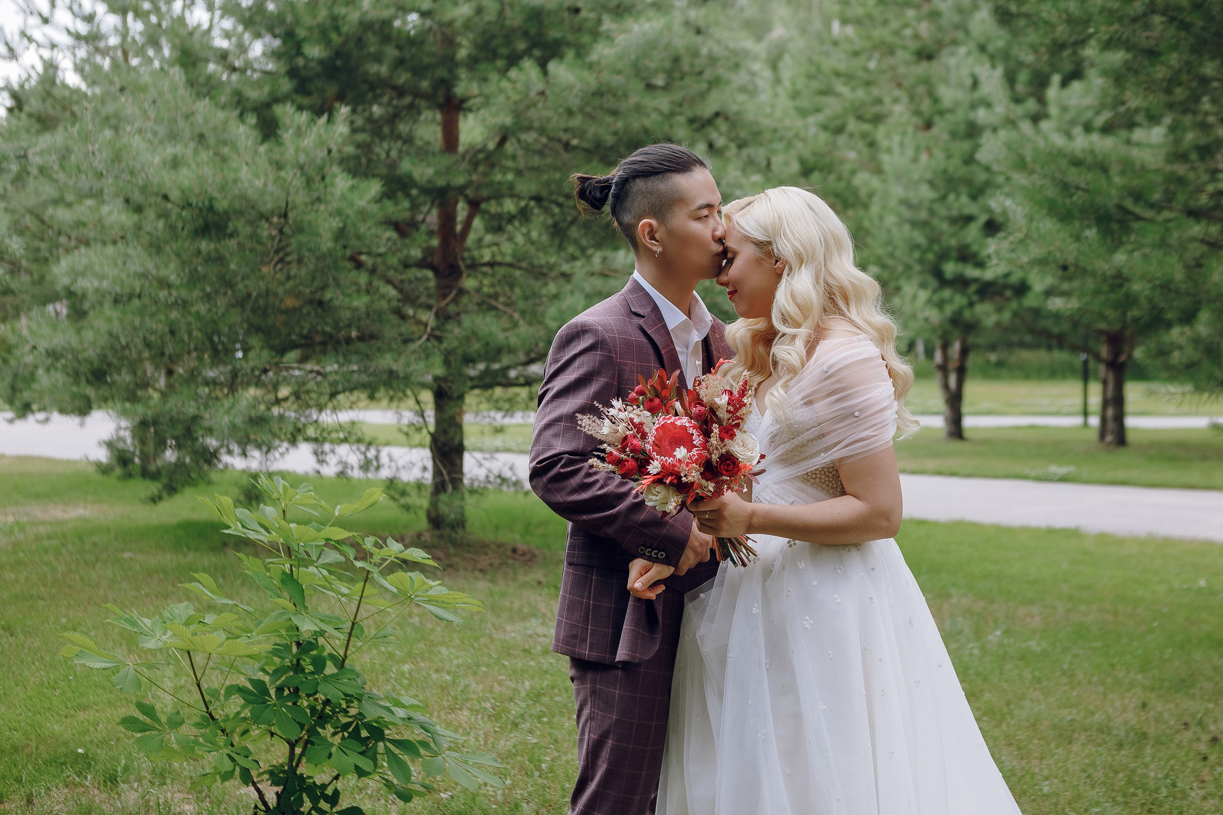 Дай У и Мария. Главная