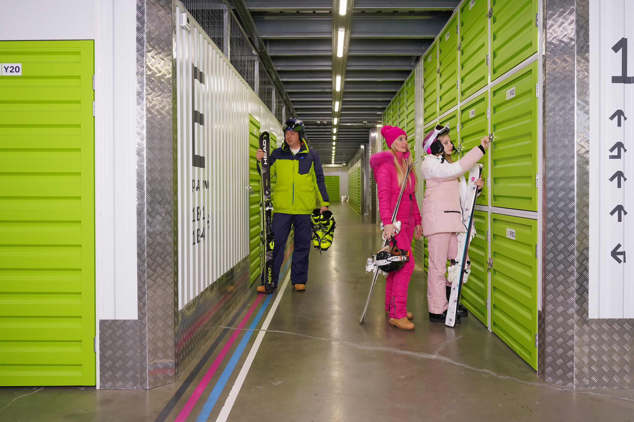 Реклама складов временного хранения. Рекламный и fashion фотограф в Санкт-Петербурге — Юлия Дроздова