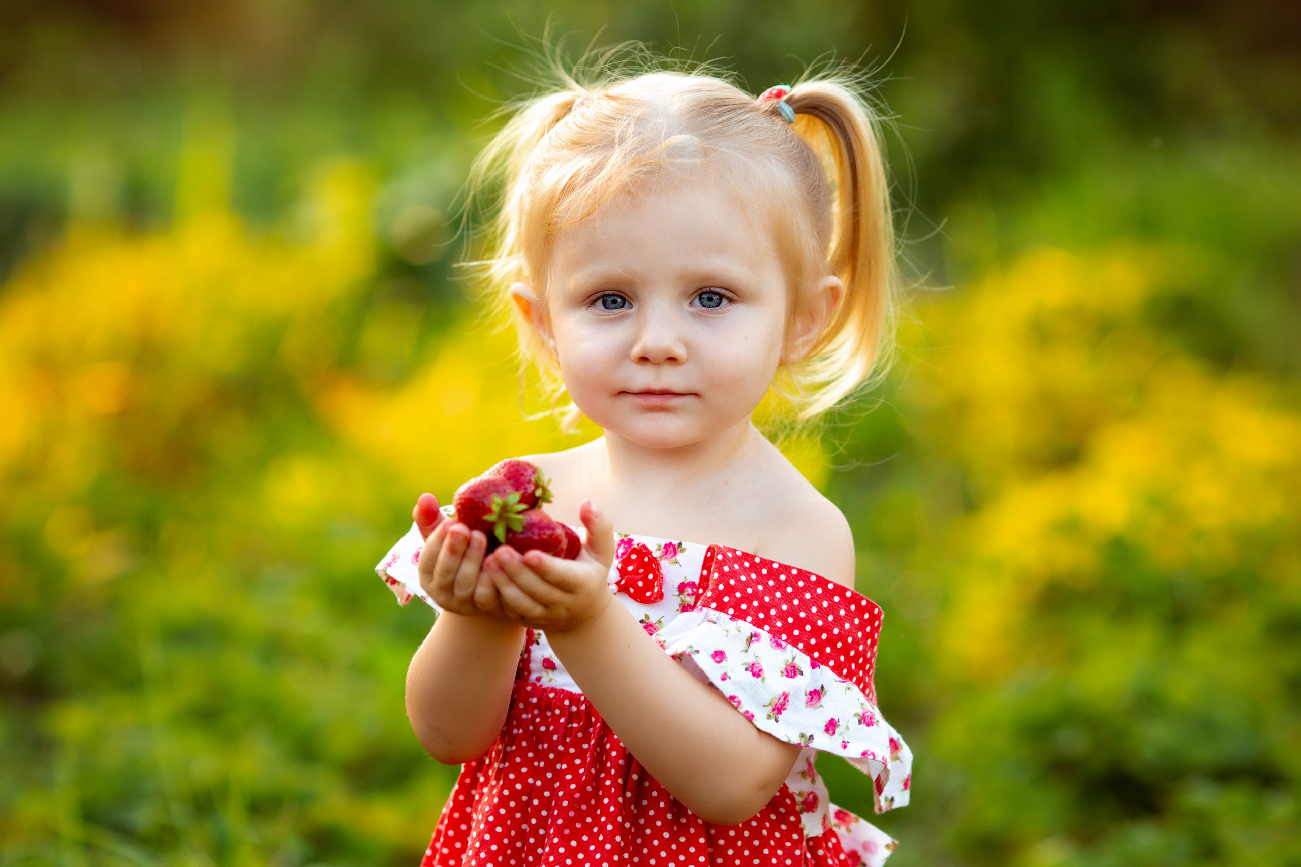 Викуля. Фотограф Антонина Свешникова. ВЫПУСКНЫЕ ФОТОКНИГИ для детских садов и школ. Москва, Владимир