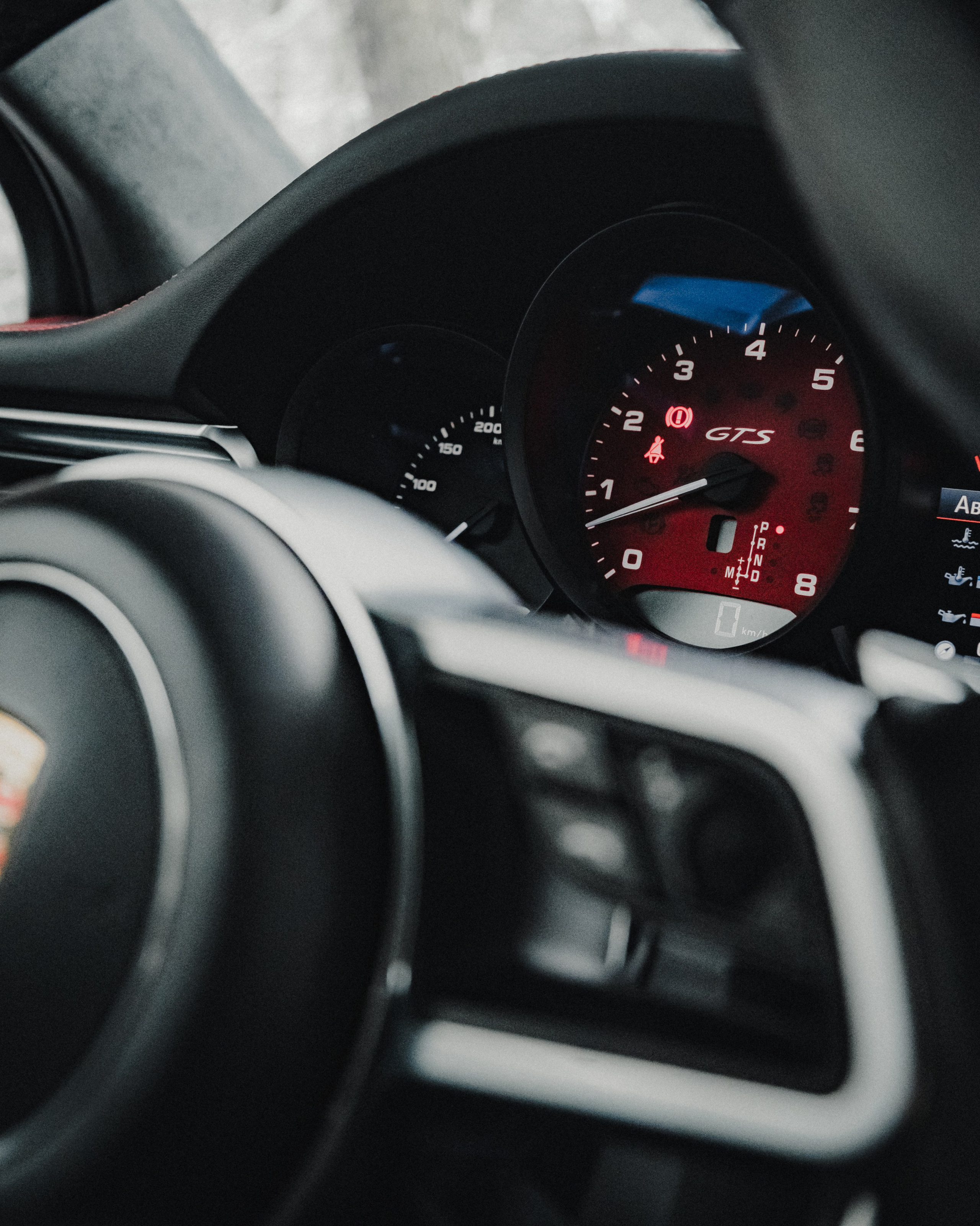 Автомобильная фотосессия Porsche Macan GTS. Фотограф Илья К. в Москве