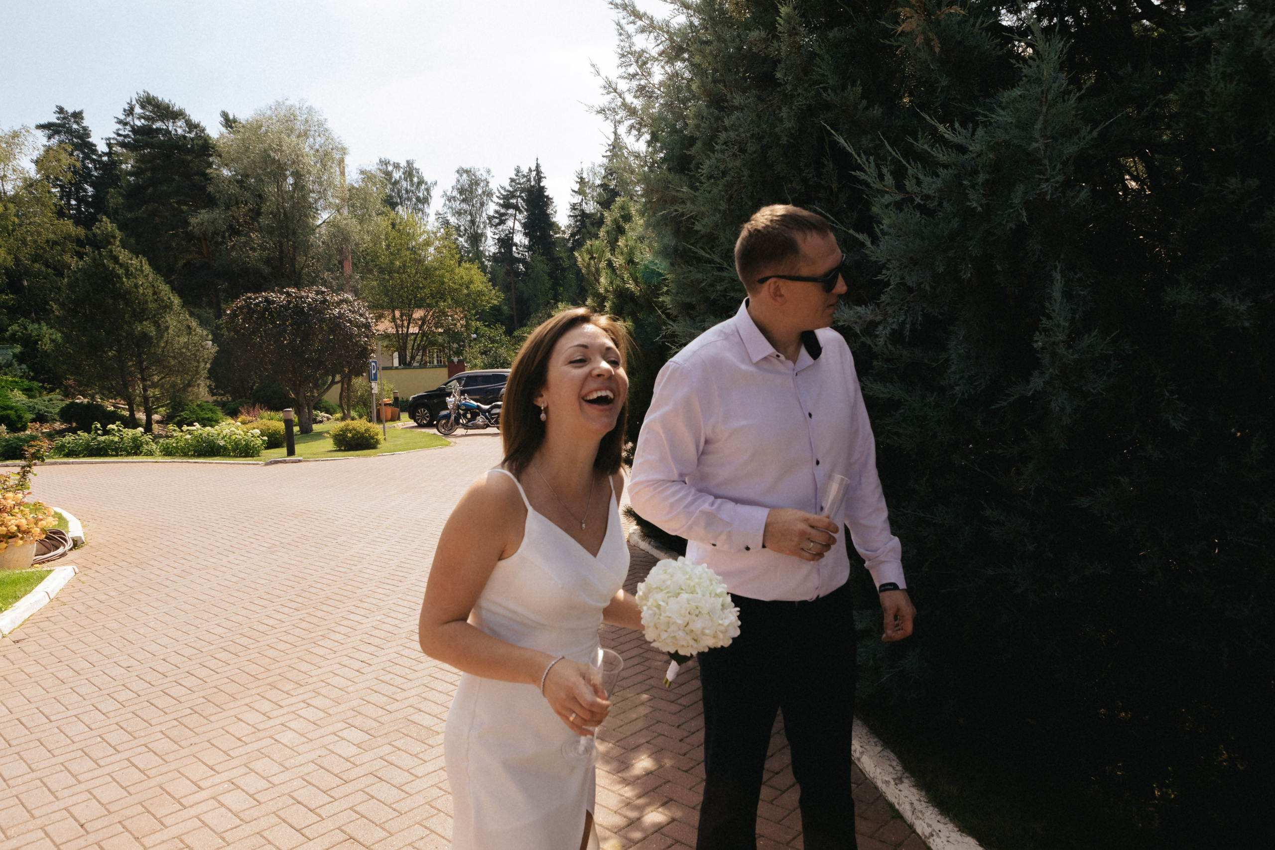 Лиза и Сережа. Роспись и тусовка в коттедже. Свадебный и портретный фотограф в Москве Анастасия Масюк