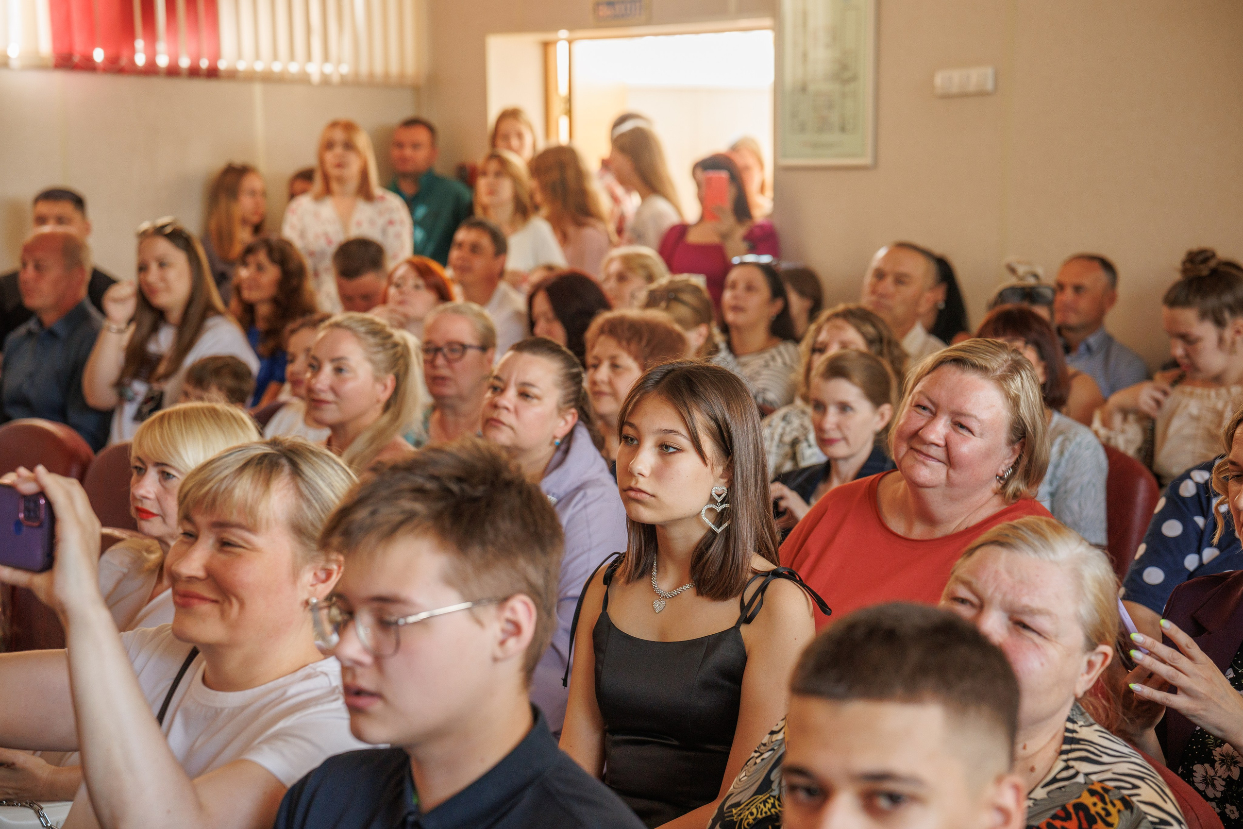 Вручение аттестатов. Свадебный и семейный фотограф в Новосибирске Ирина Дорошкова