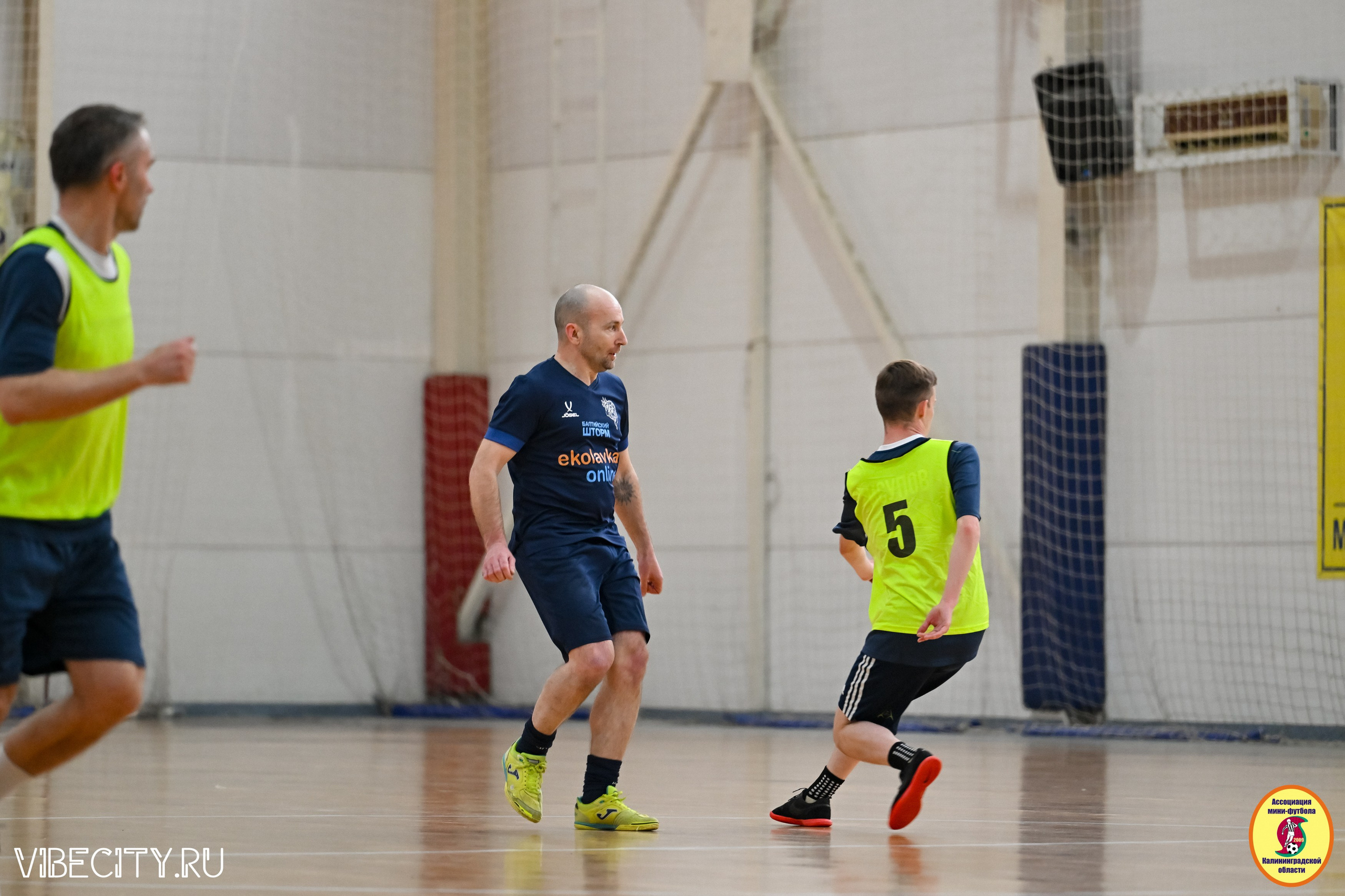 8 тур Корпоративной Бизнес-Лиги по футзалу. VIBECITY.RU Вайб Сити Ру Фоторепортажи Фотоотчеты Калининград