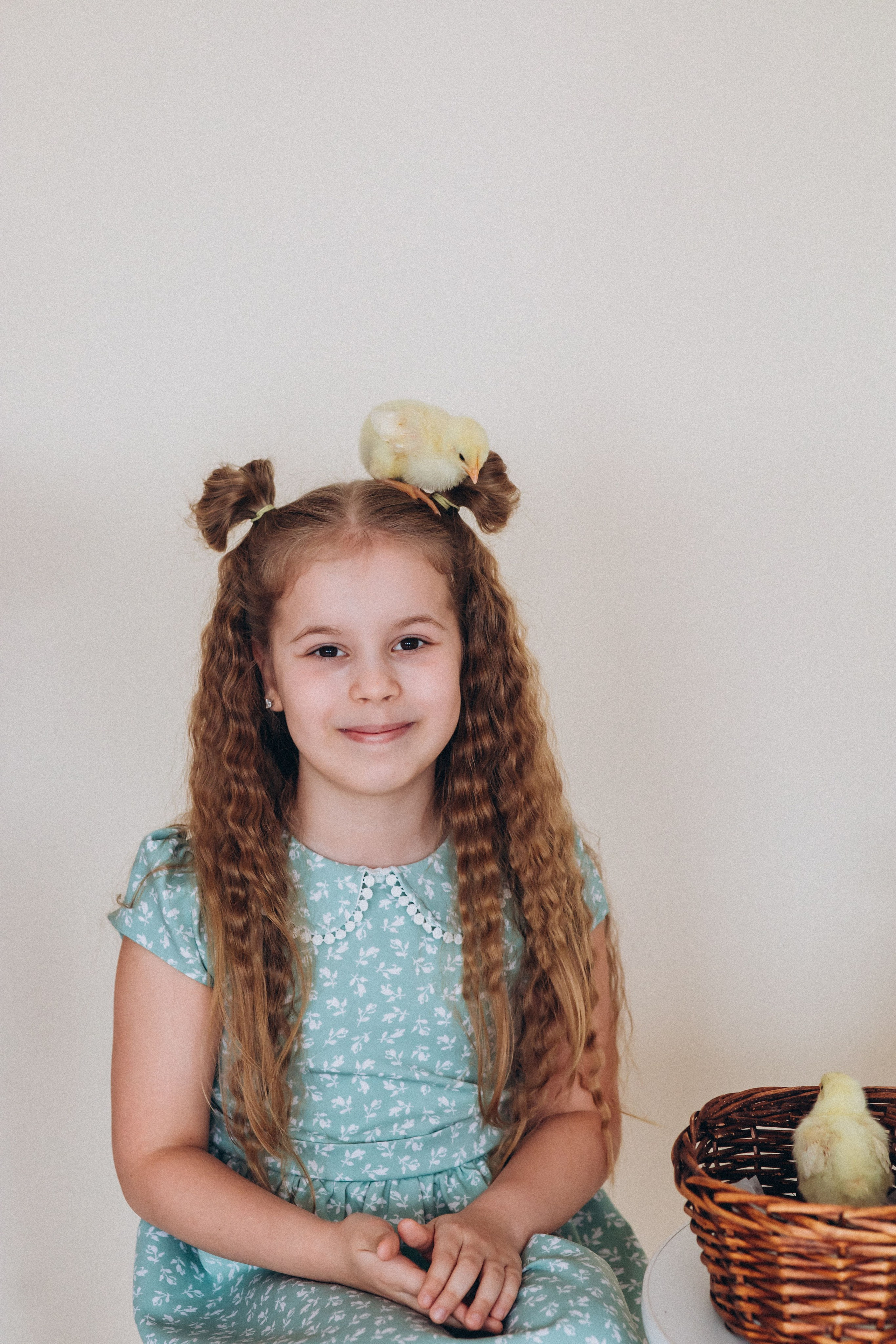 С цыплятами. Семейный фотограф Нижневартовск Тюмень Ефимова Ирина