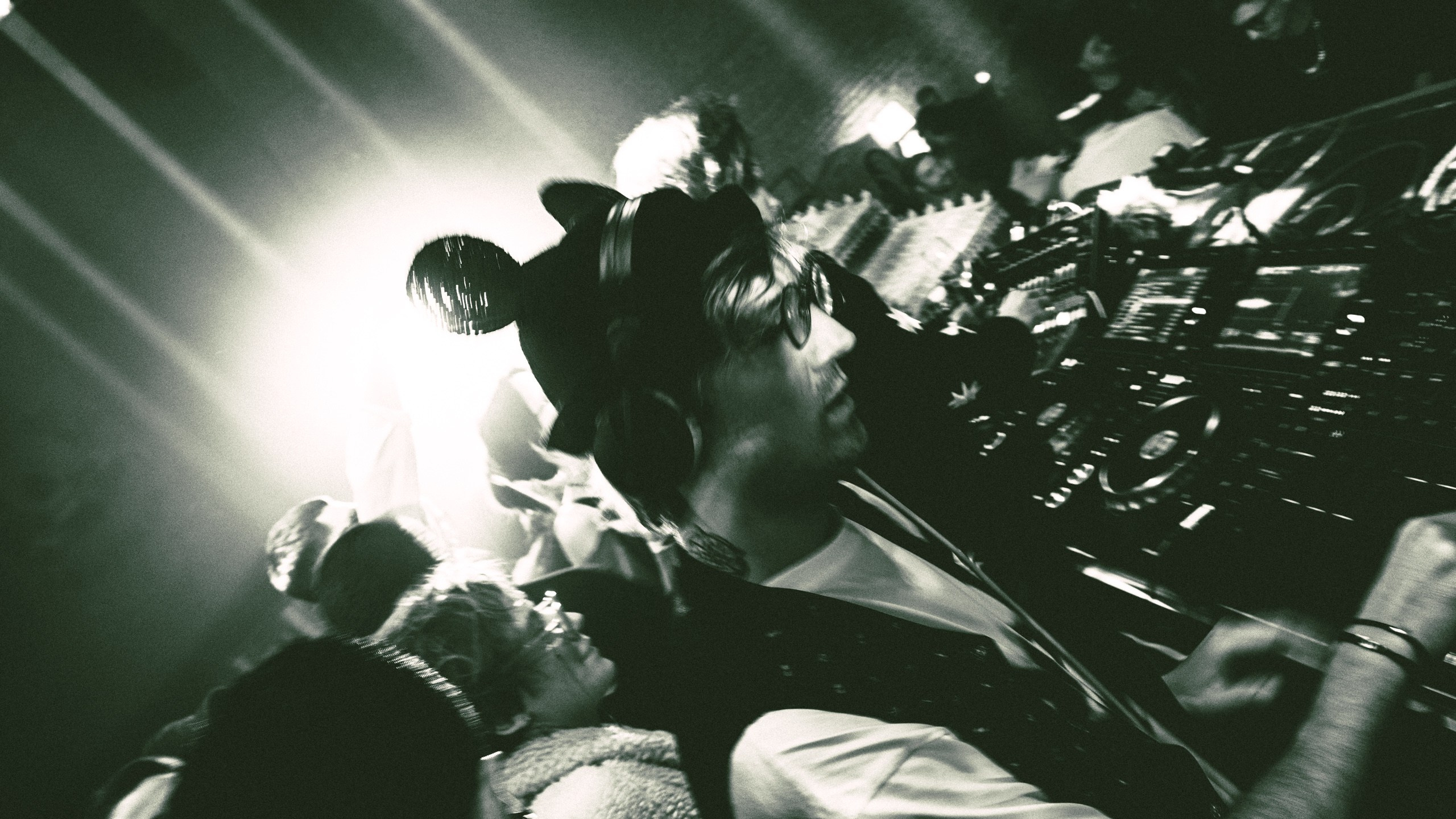 Диджей-сет. Мари — фотограф и видеограф из Москвы