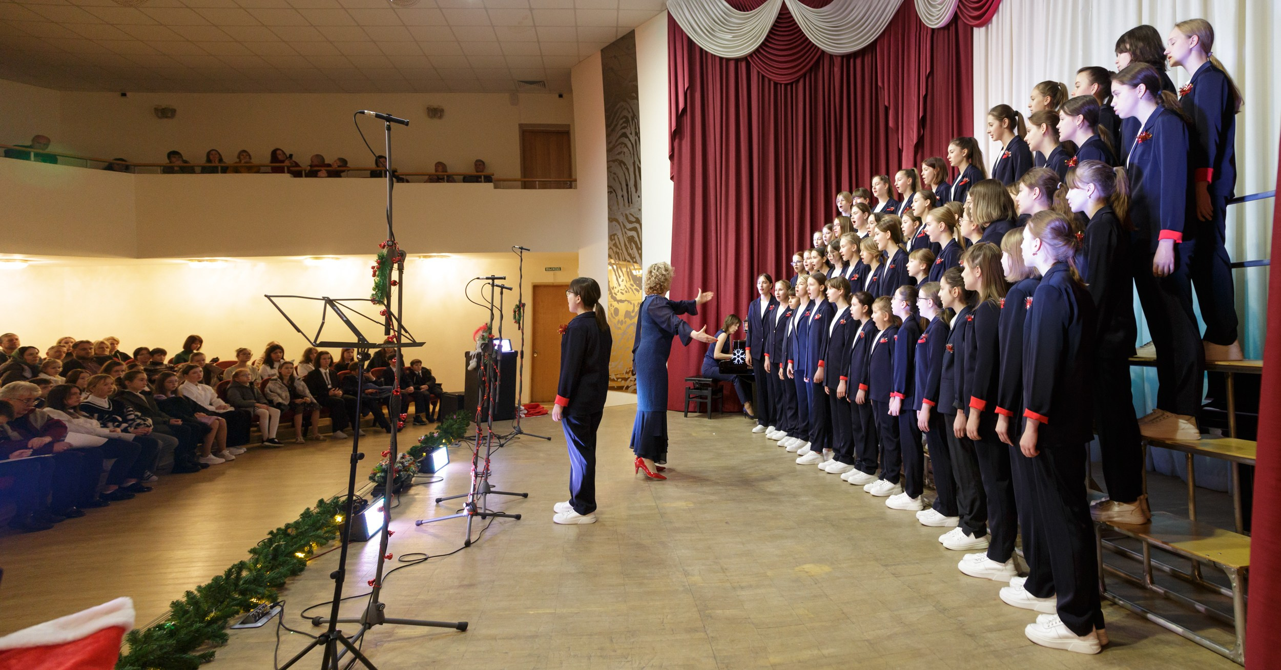 Выступление хоровых коллективов. Фотограф Юлия Близнецова