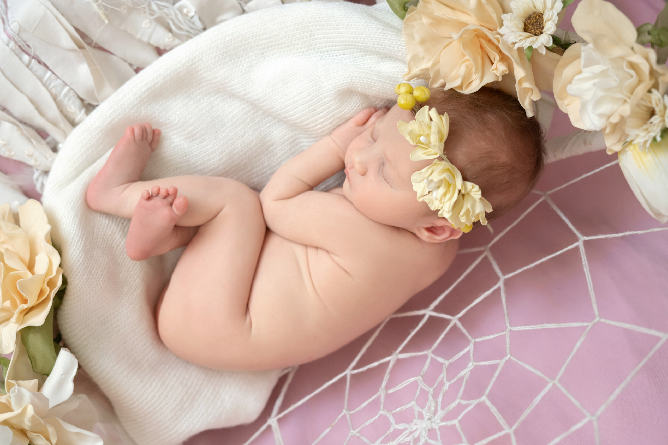 Агата. Съемка новорожденных дома. Мила Посвит Фотограф новорожденных в Тобольске