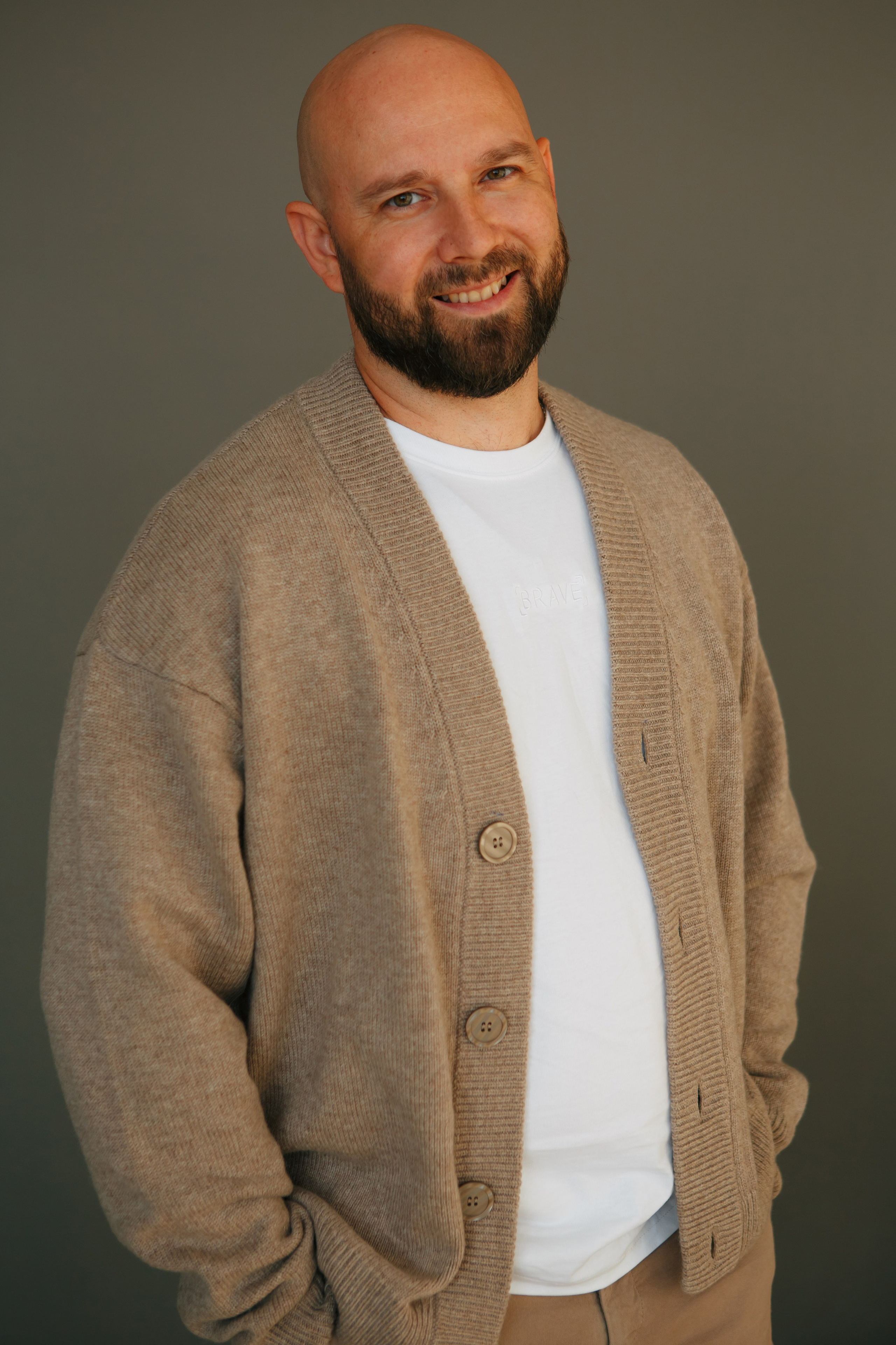 Семейная фотосессия в минималистичном стиле. Фотограф Александра Рышкова