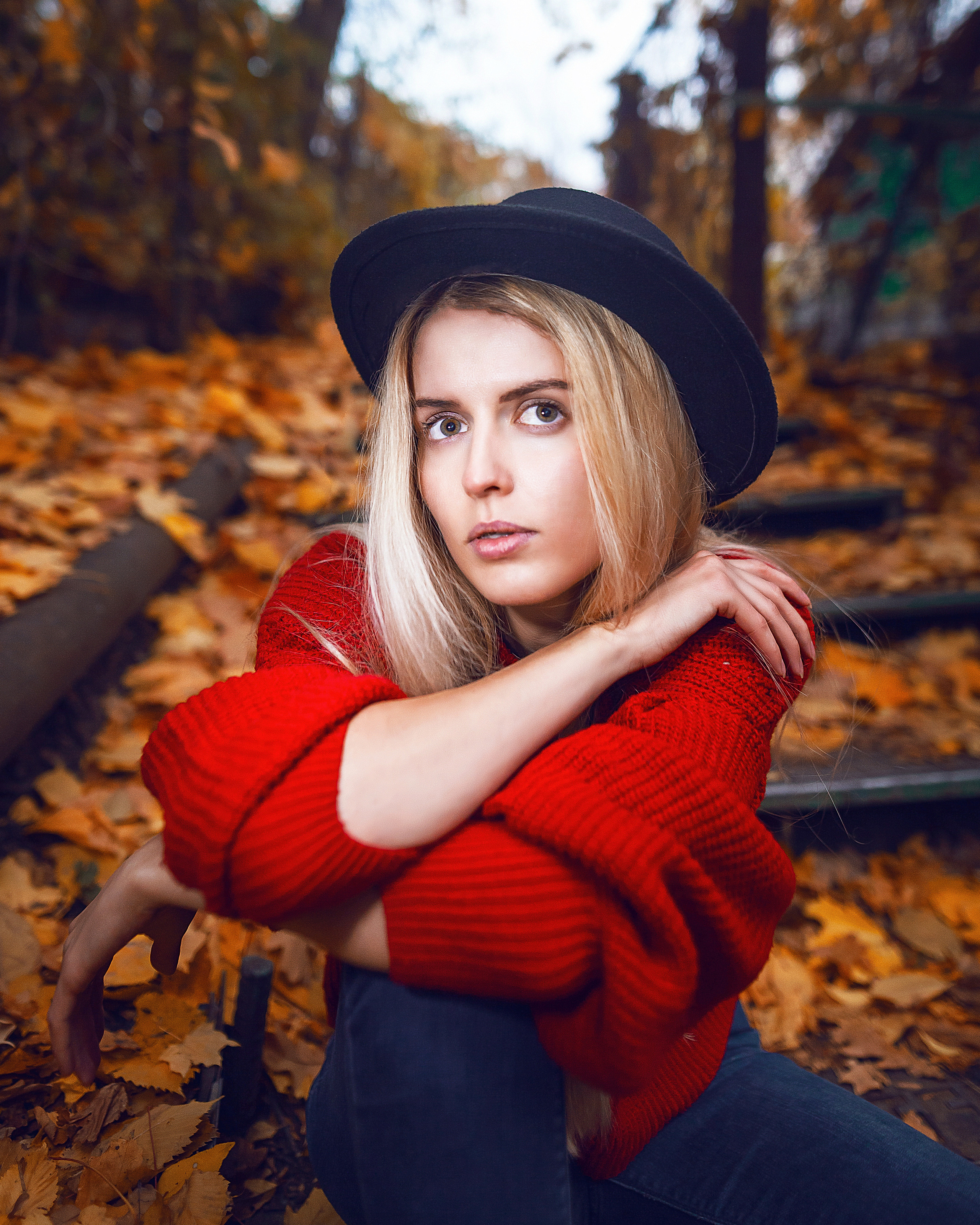 Портретные фотосессии в студии для девушек и парней