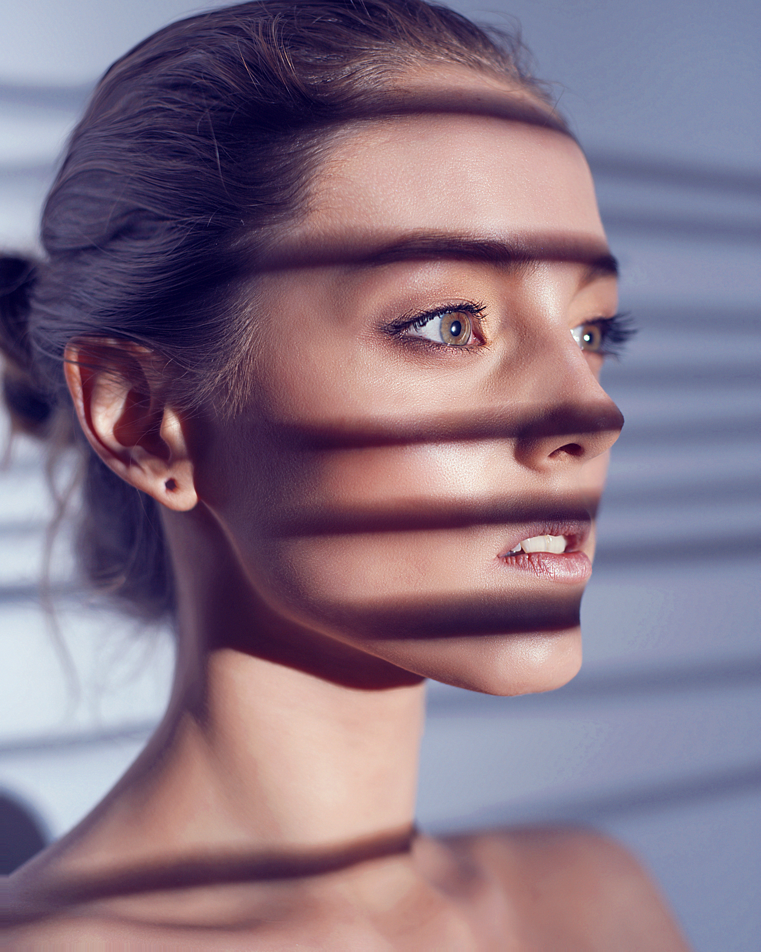 Портретные фотосессии в студии для девушек и парней