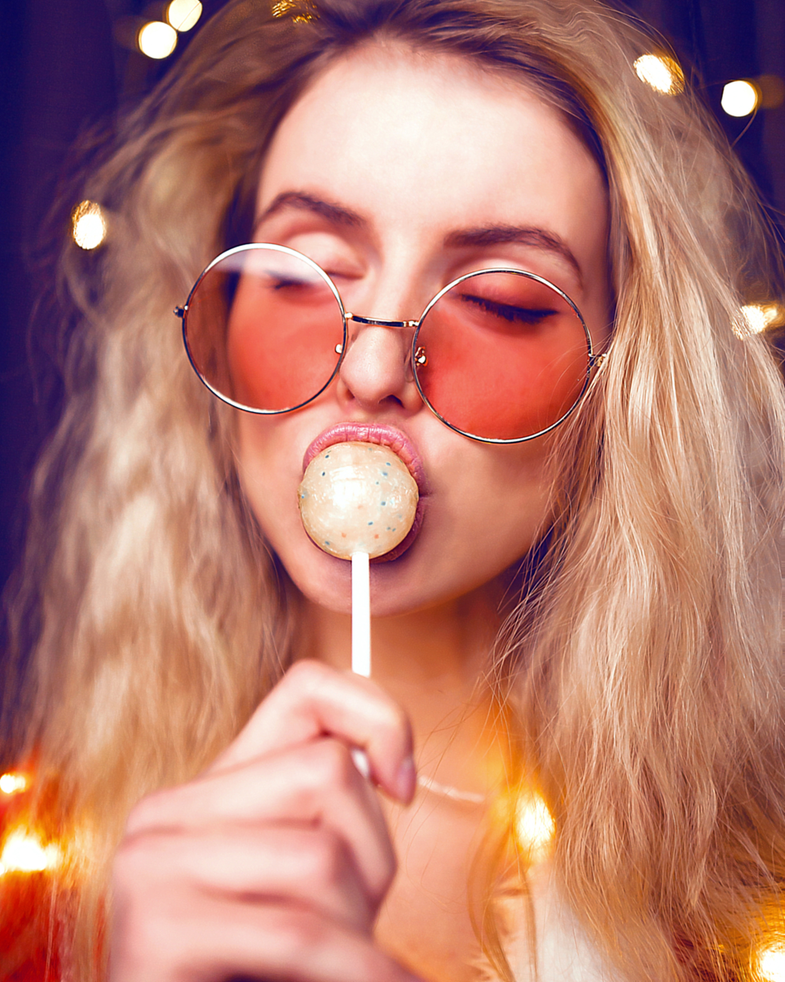 Портретные фотосессии в студии для девушек и парней