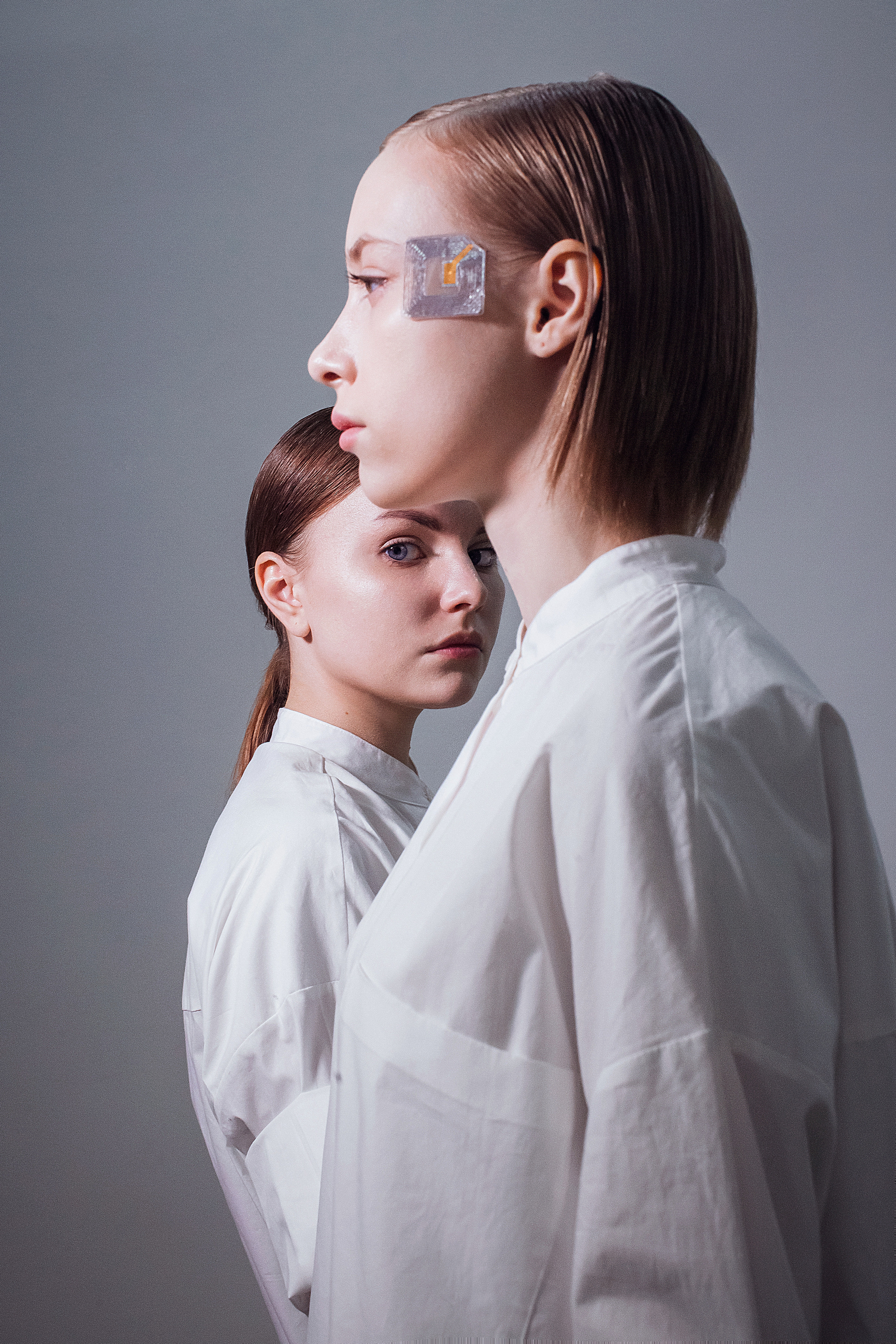 Портретные фотосессии в студии для девушек и парней