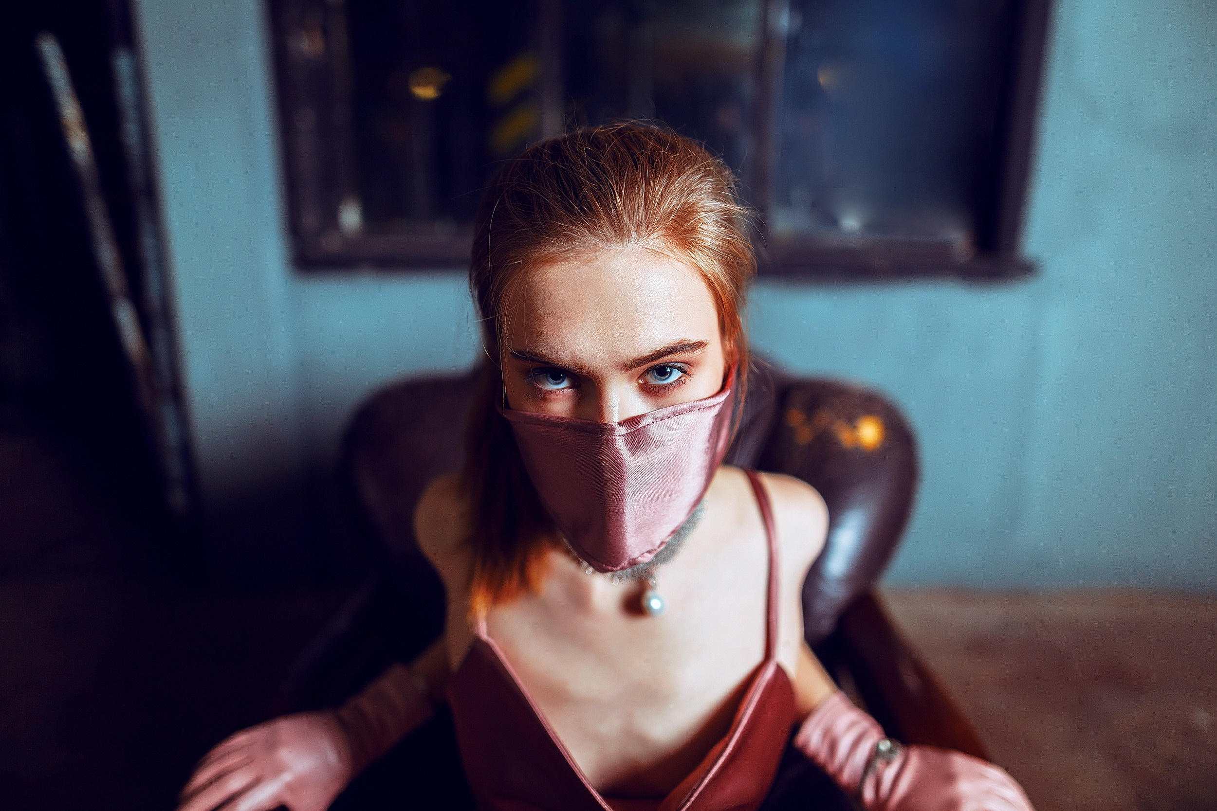 Портретные фотосессии в студии для девушек и парней