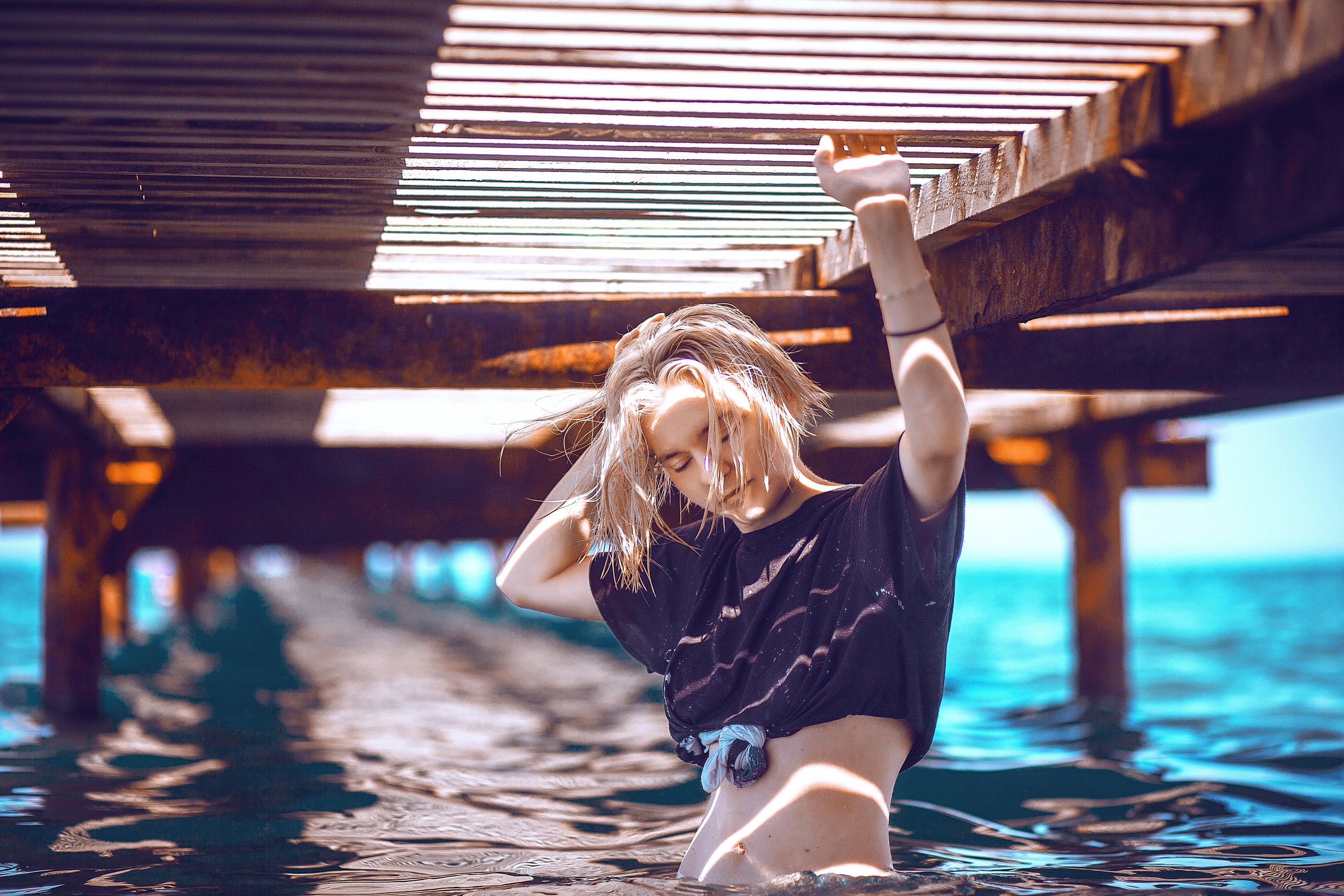 Портретные фотосессии в студии для девушек и парней