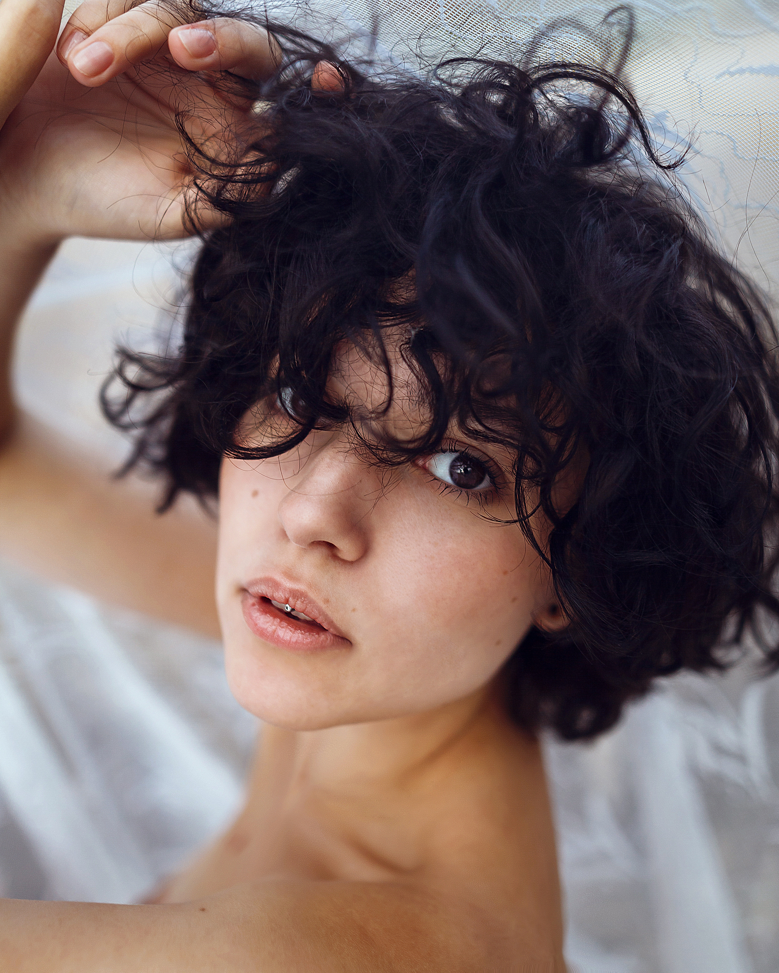 Портретные фотосессии в студии для девушек и парней