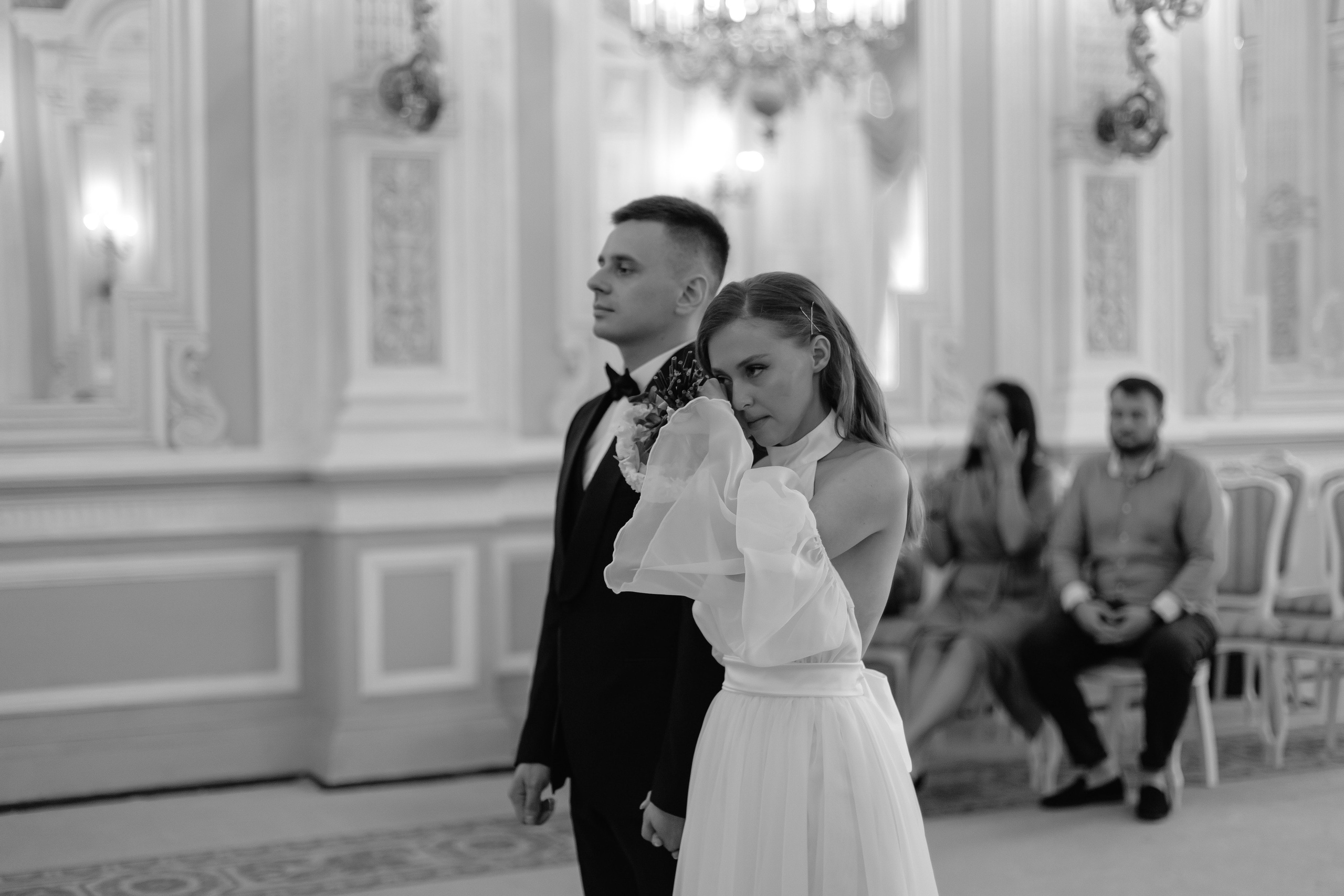 Дождь, жара и Эрмитаж. Свадебный и семейный фотограф Арина Кулёва