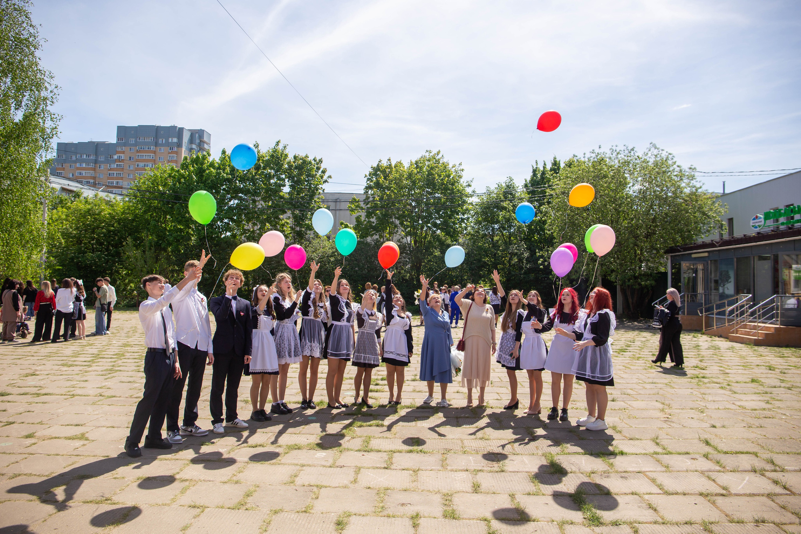 Последний звонок Черновская СОШ, 11 класс. Фотограф Дмитров и МО Валентина Халикова
