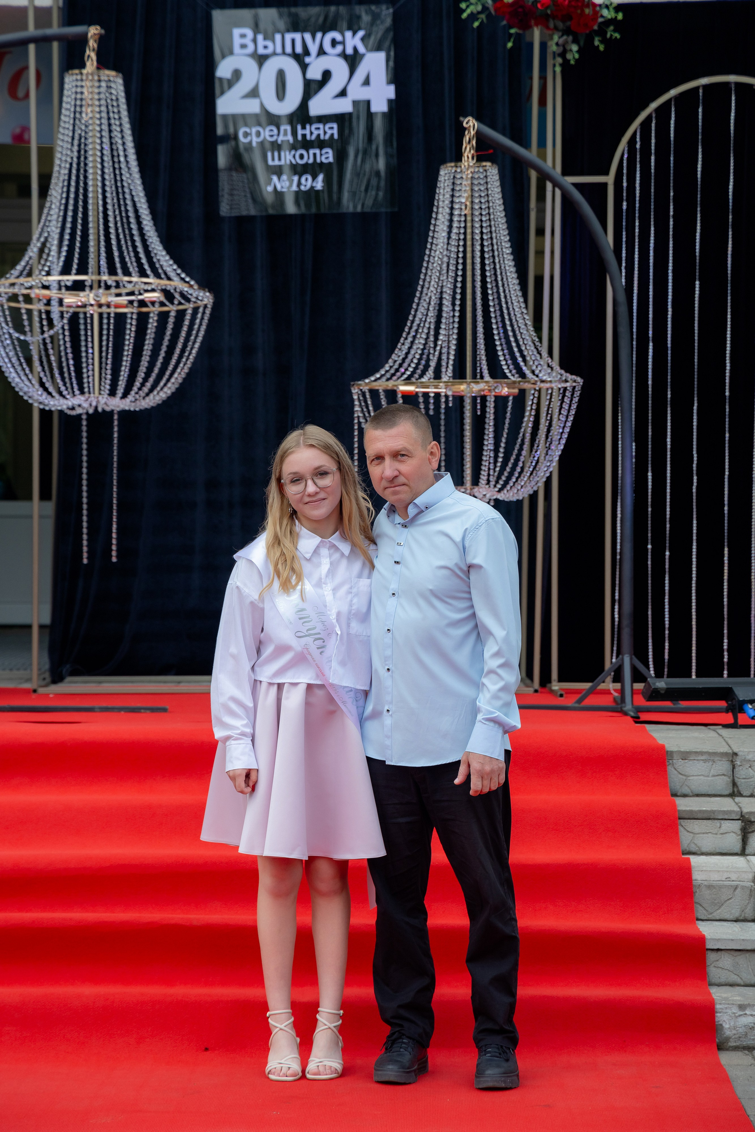 Школьный выпускной 2024 год в Соколе (Минск). Свадебный фотограф в Минске/Беларуси Сергей Спиридонов