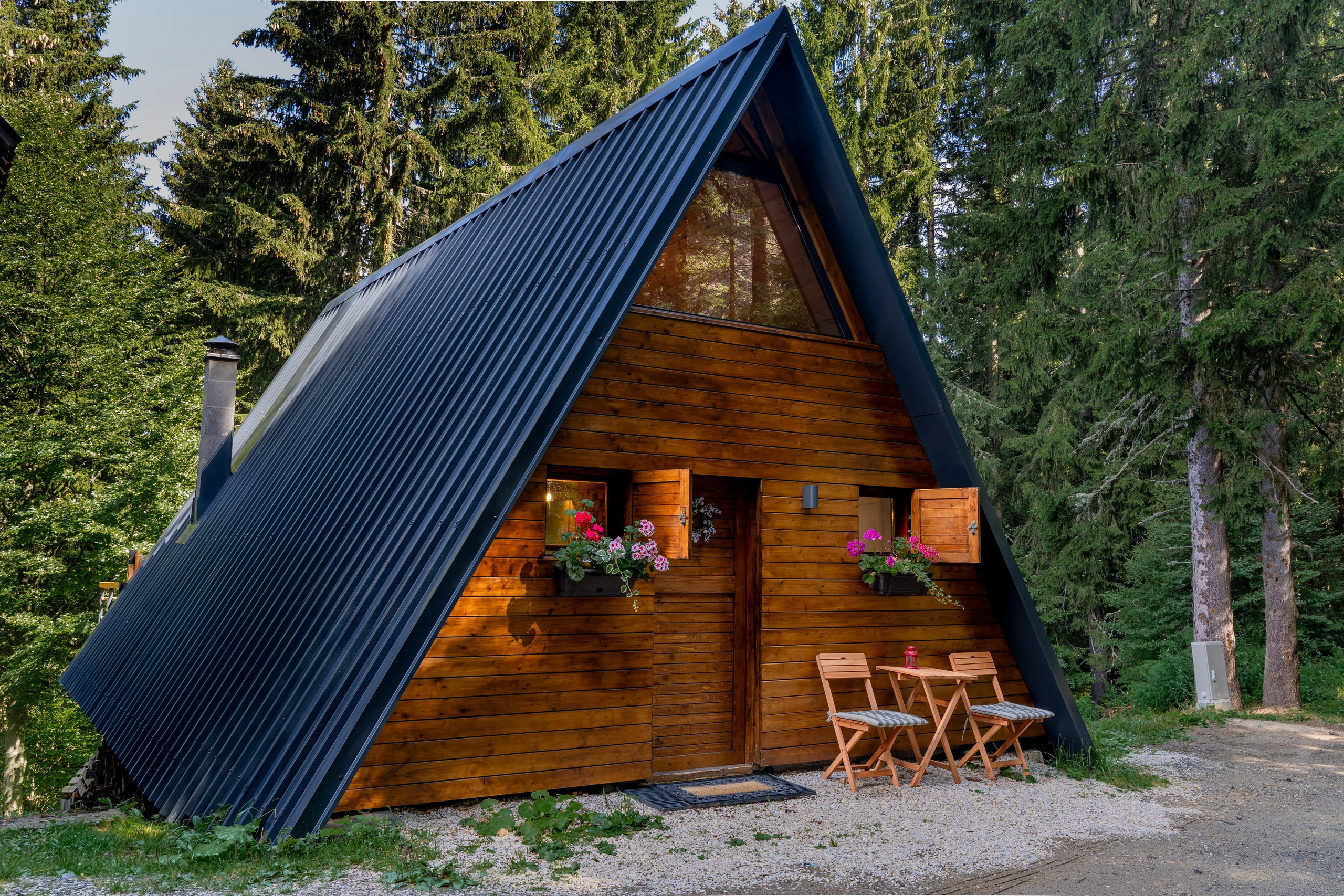 Viktorija Chalet. Photographer Liana Sudets Serbia Kopaonik Brzece Brus