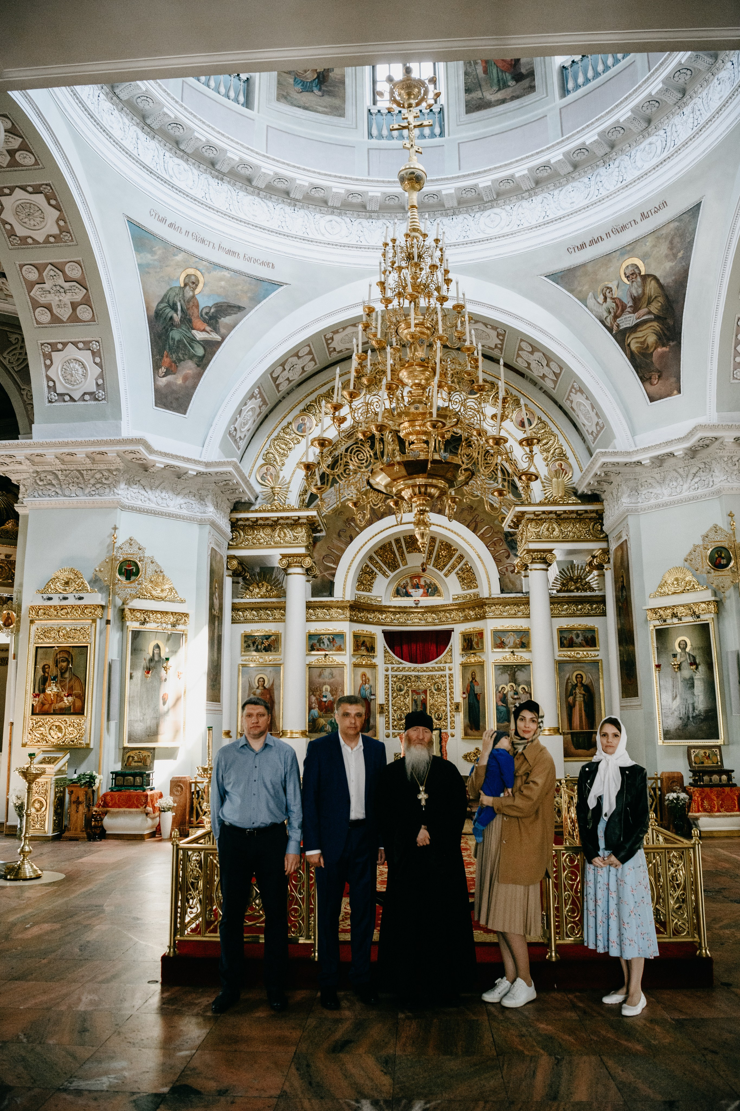 Крещение Александра. Фотограф на выписку из роддома в Москве и МО