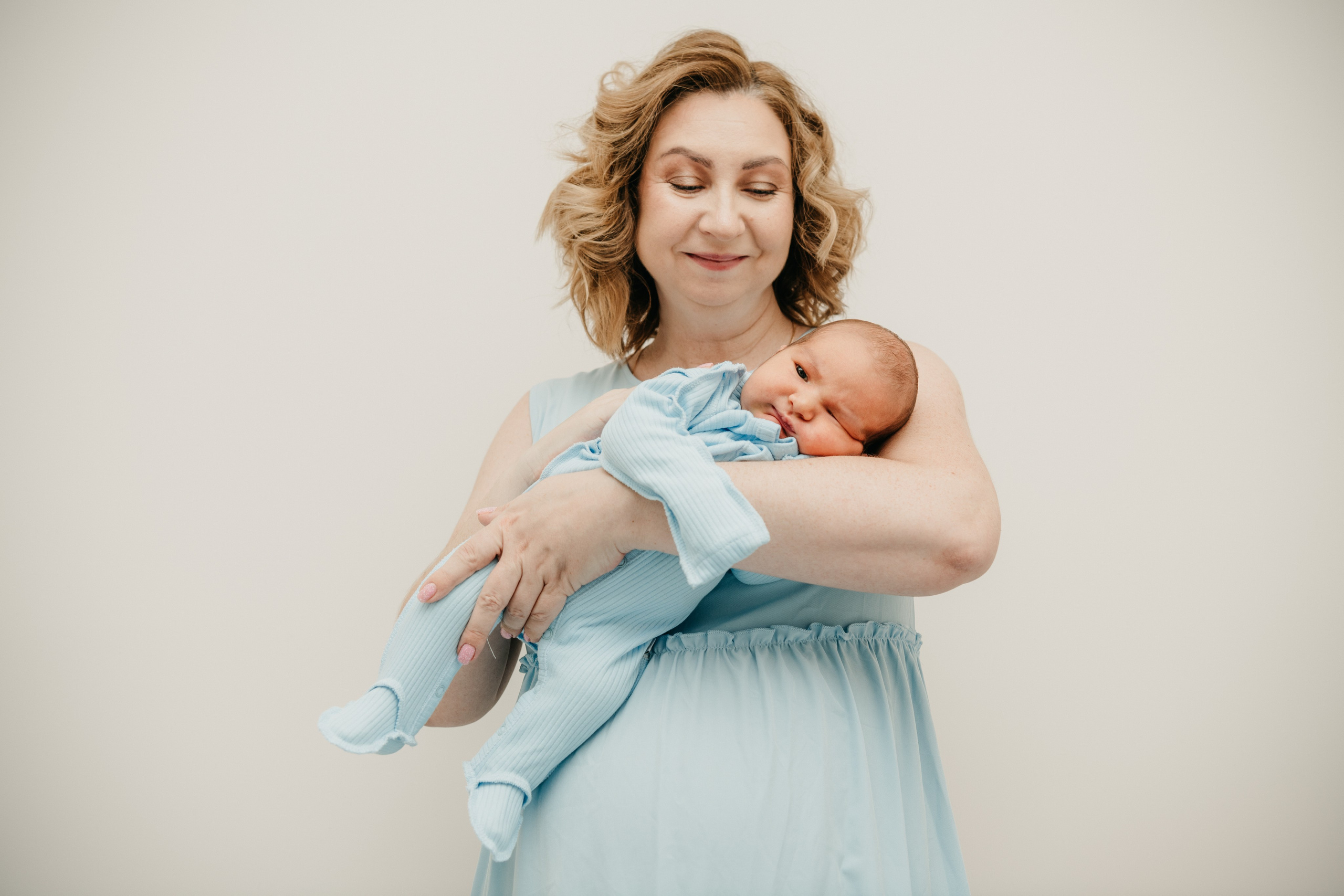 Выписка Андрюши. «Мать и дитя» на Севастопольском. Фотограф на выписку из роддома в Москве и МО