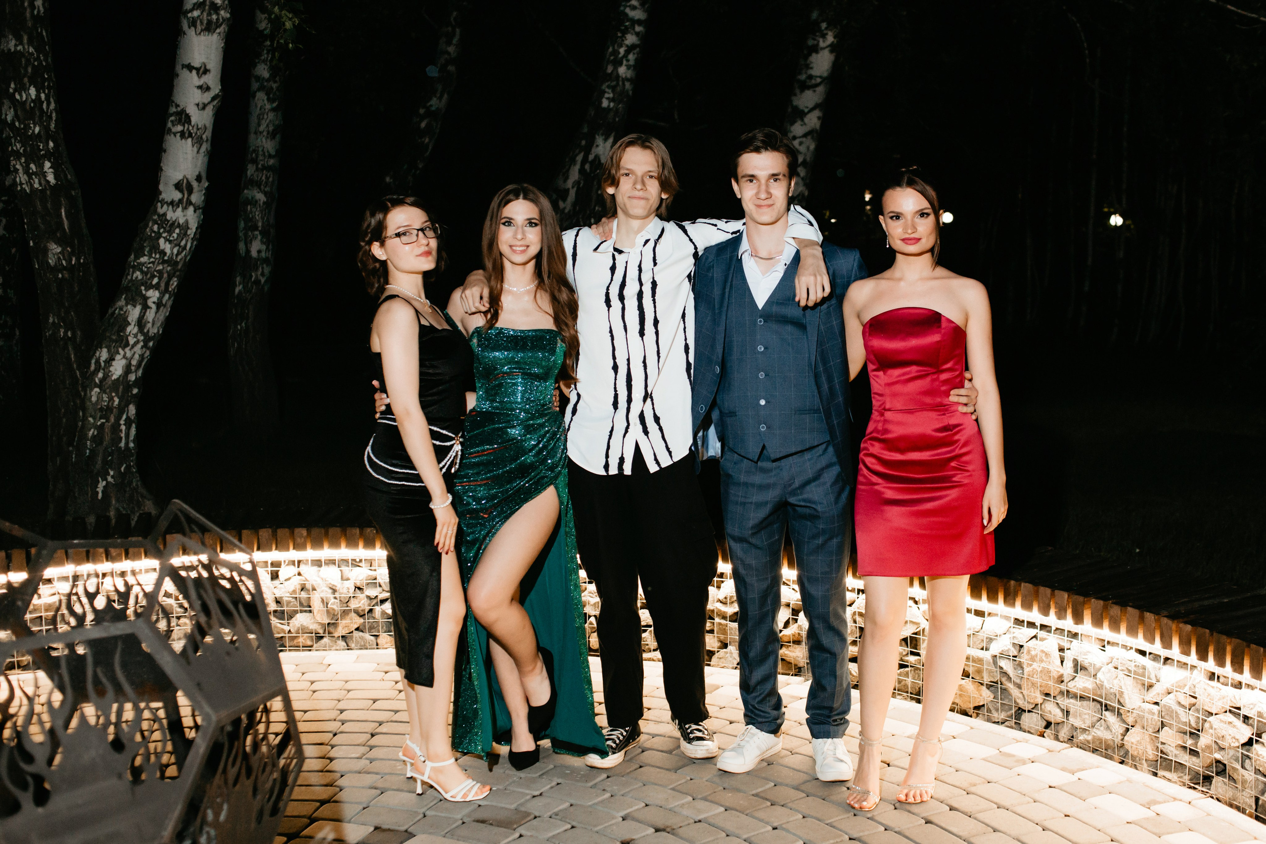 Выпускной 2025 (41 школа) 11 класс. Фотограф в Челябинске Ополихина Анна