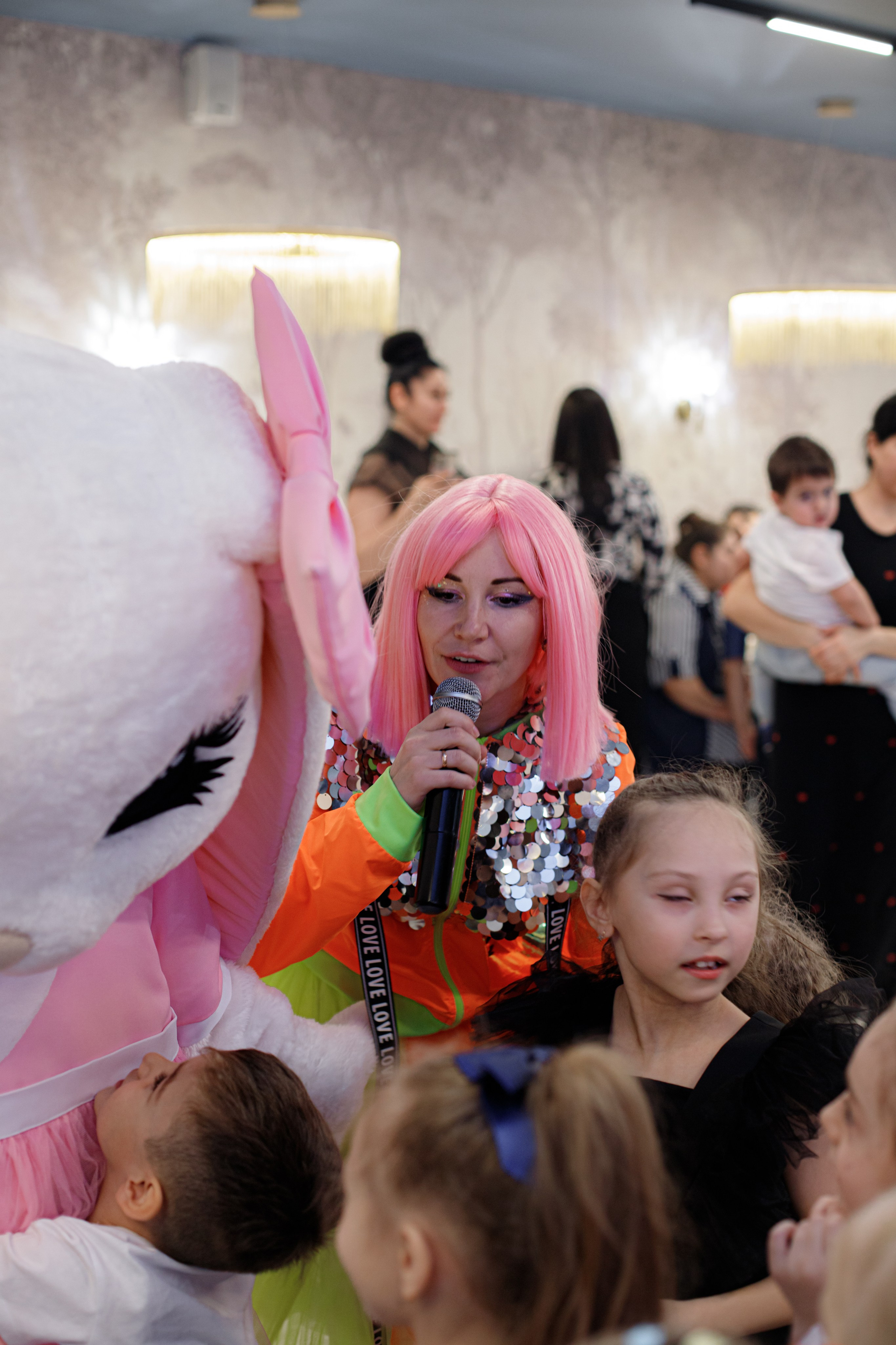 ASIA'S BIRTHDAY PARTY. Photokarish